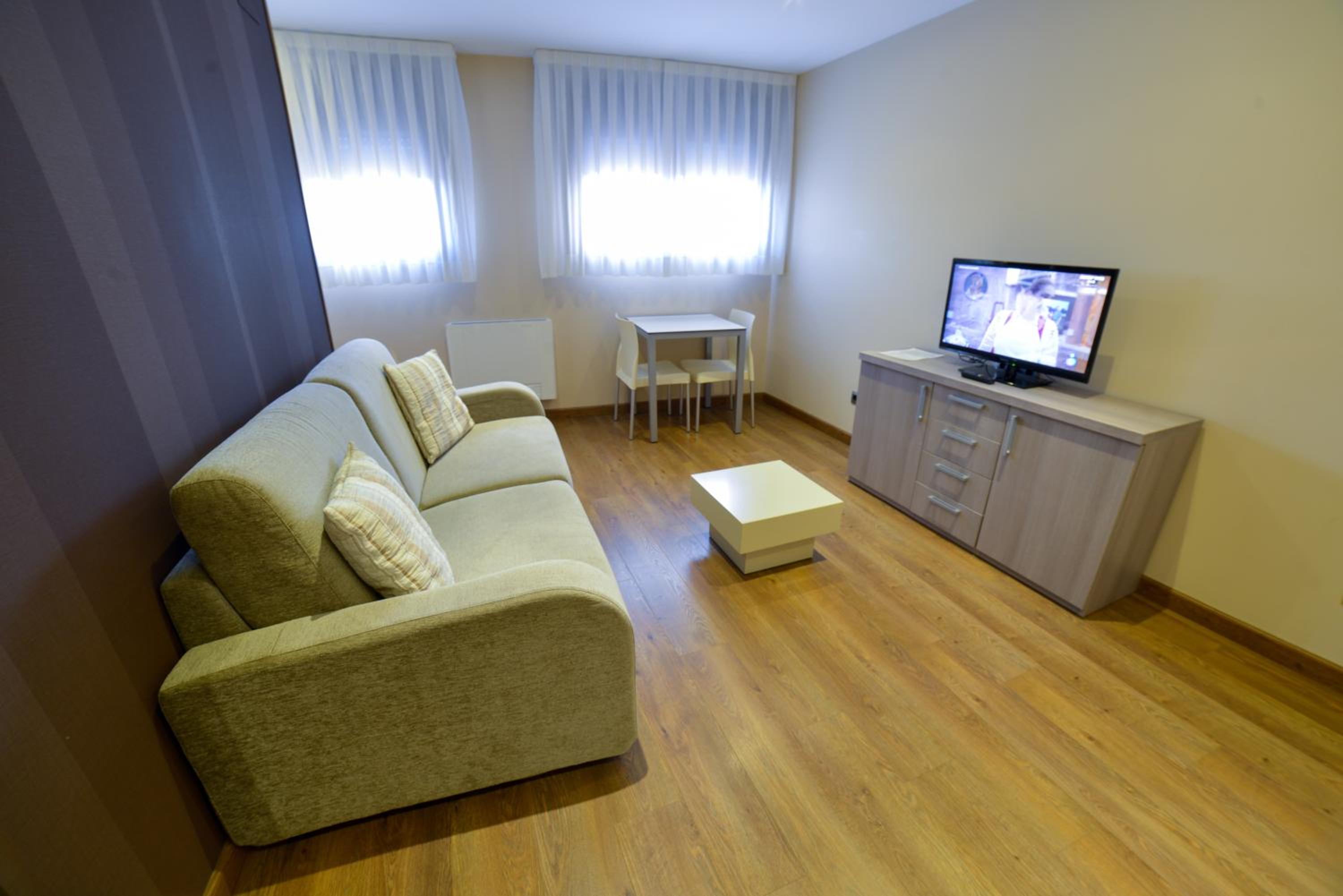 Apartamentos Turísticos Llanes