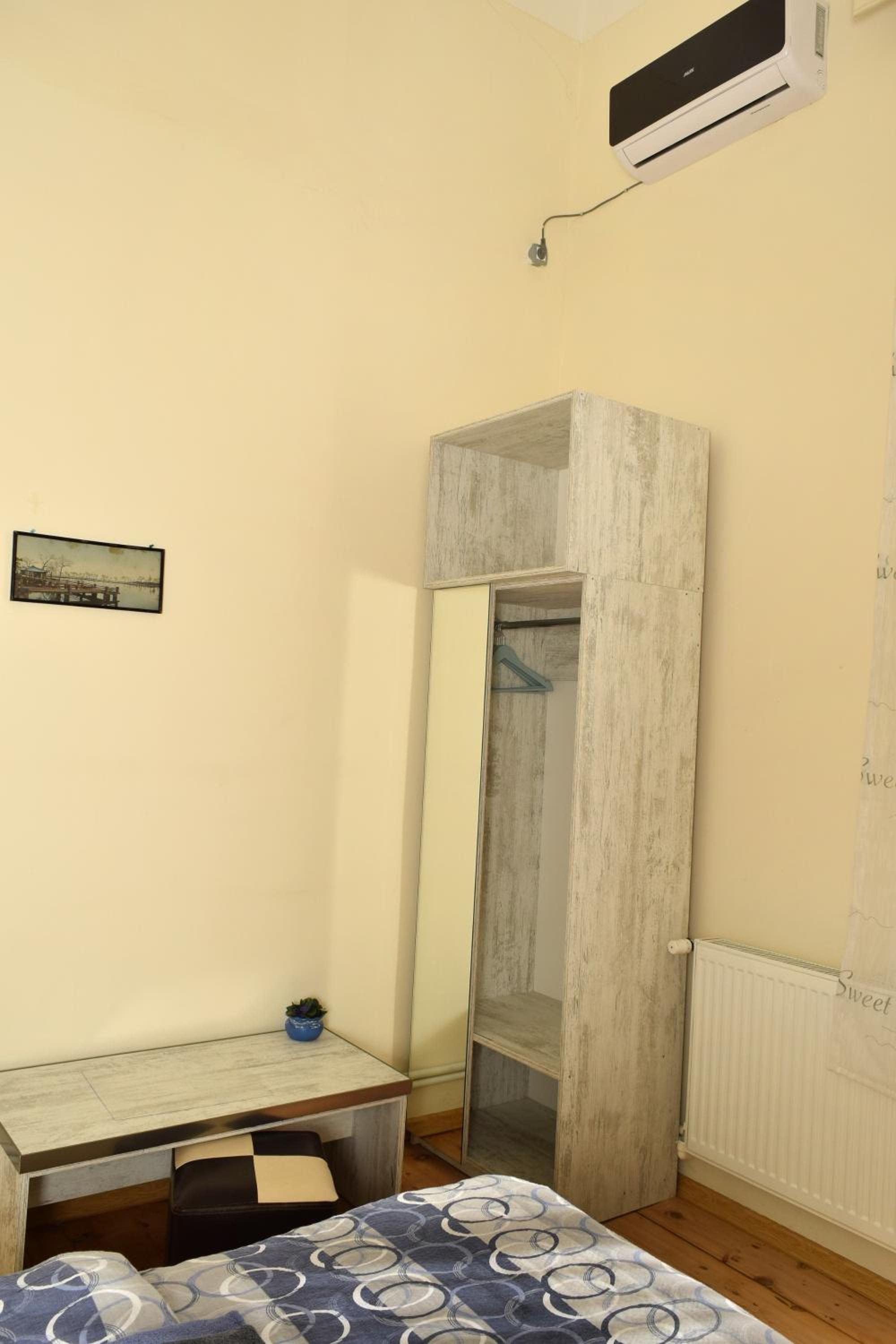 Photo 24