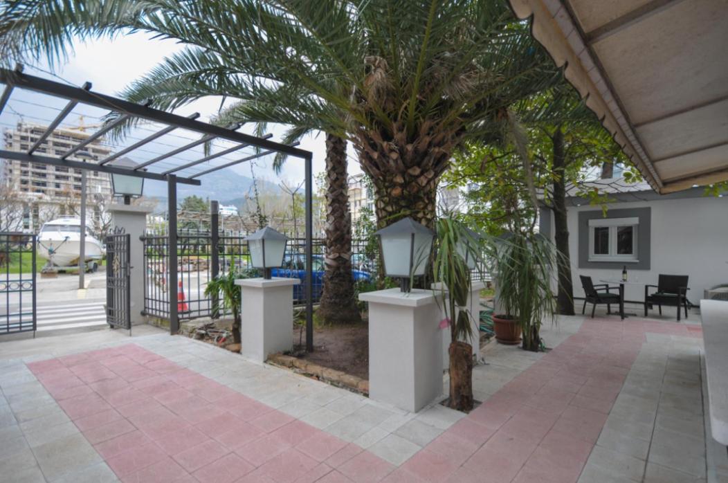Oasis Seaside Rooms