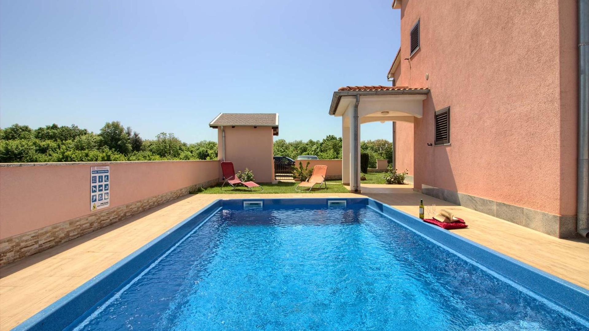 Vila Mary with private pool in Medulin near the beach view 5