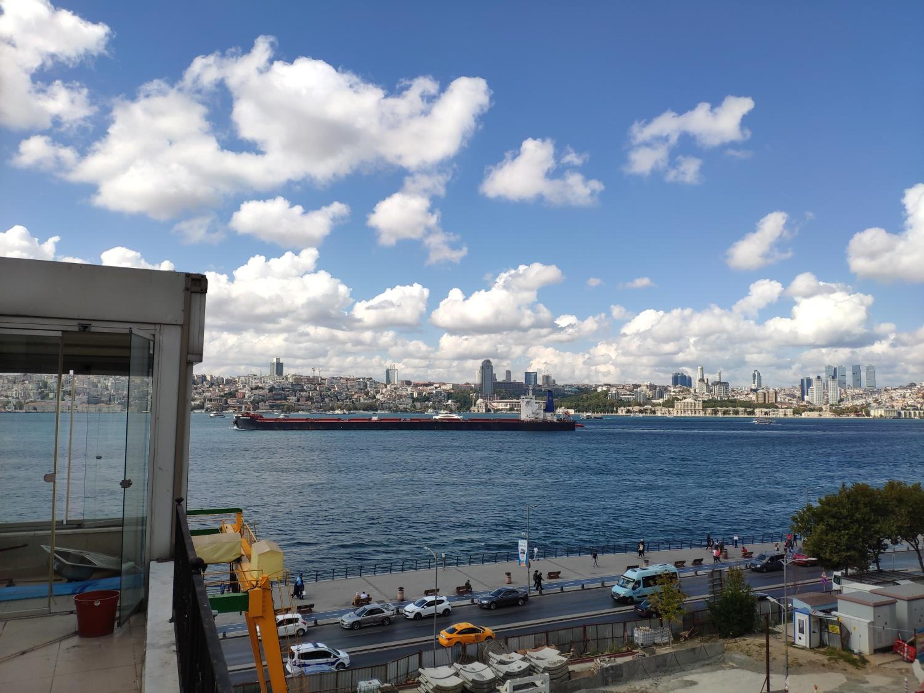 Istanbul Modern Flats with Amazing Sea View