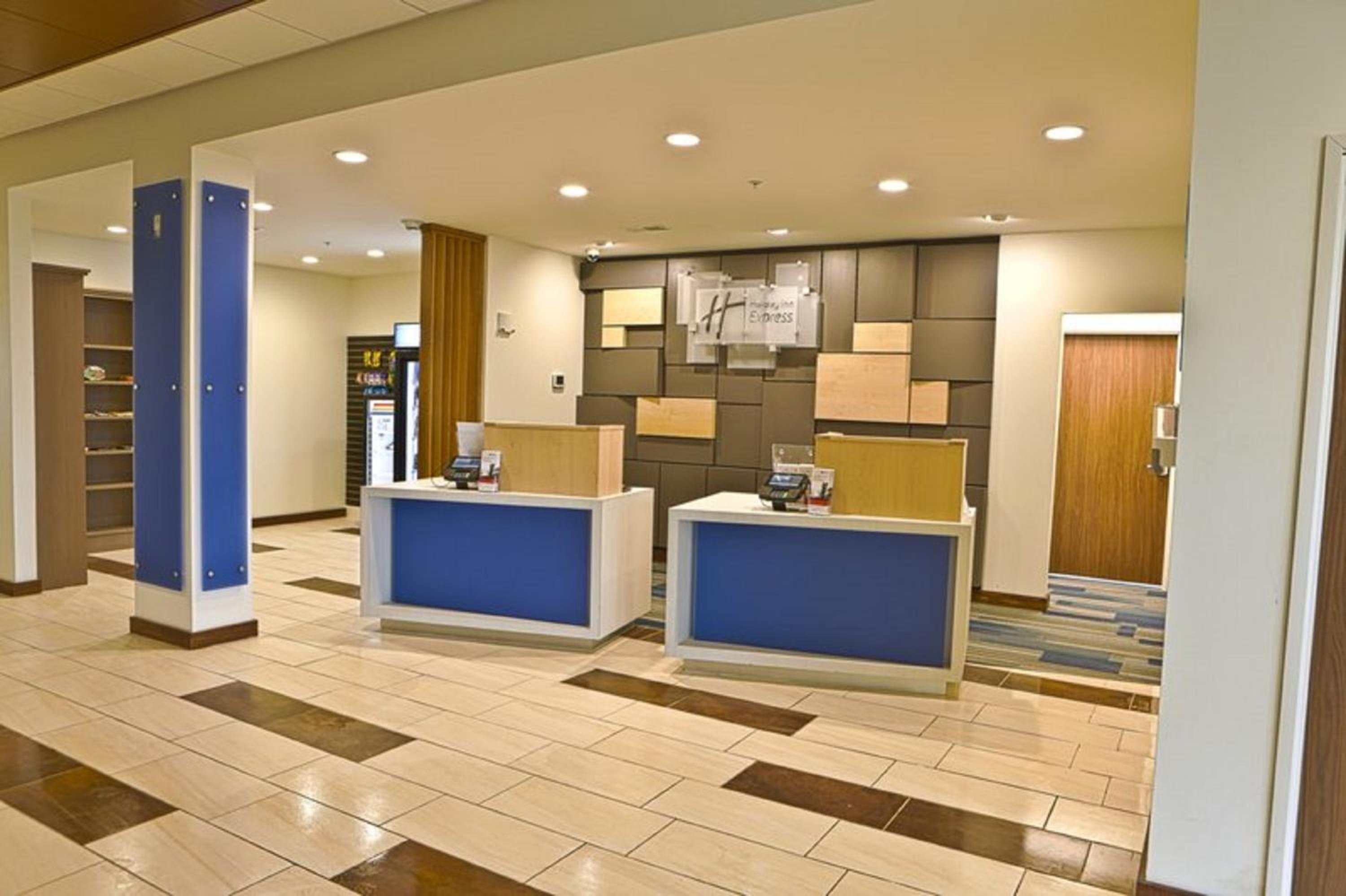Port Huron Vacations - Holiday Inn Express  Suites Port Huron, an IHG Hotel - Property Image 3