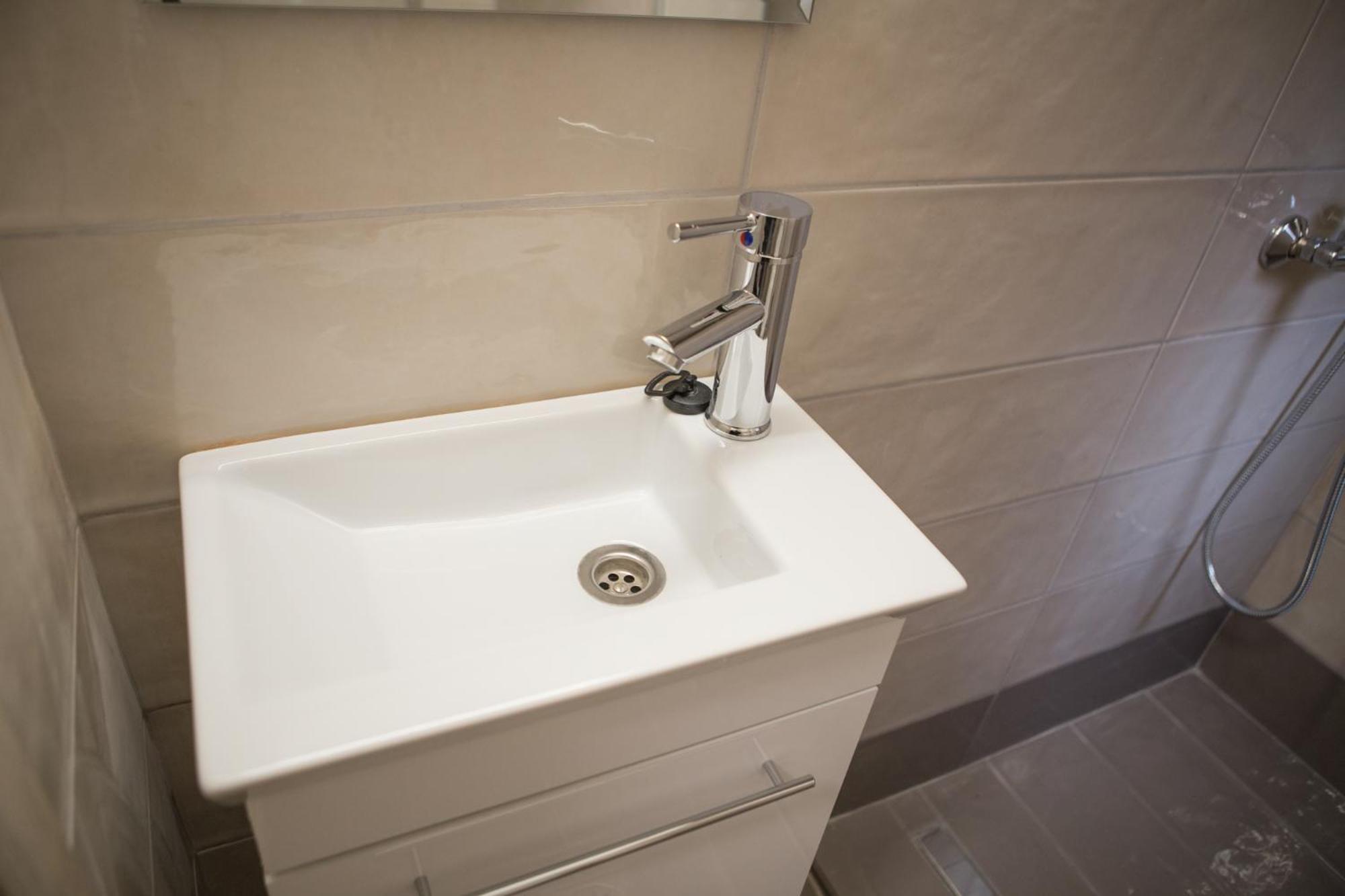 Kosmos Service Apartment Modern Spirit 1 view 4