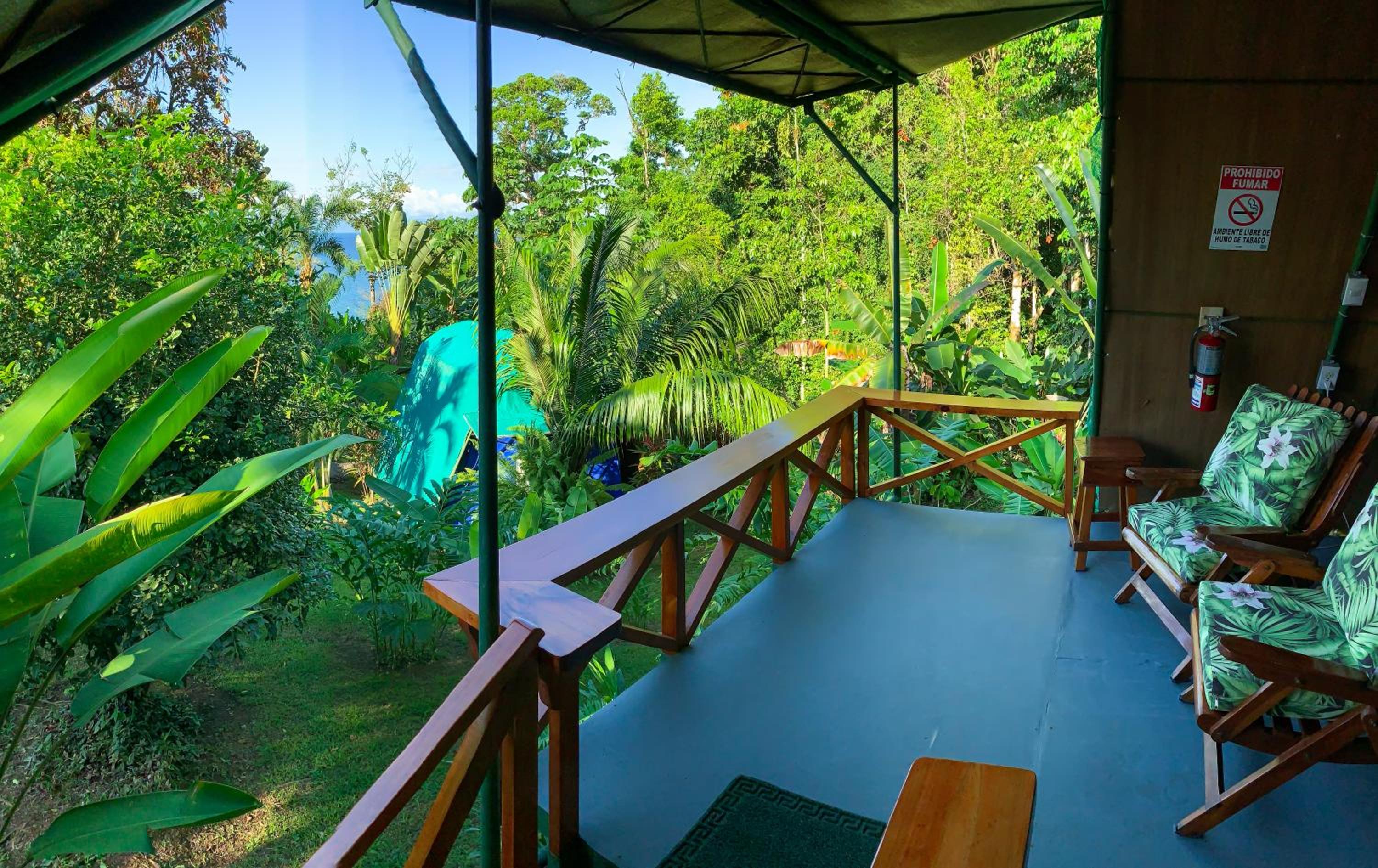 Las Caletas Lodge