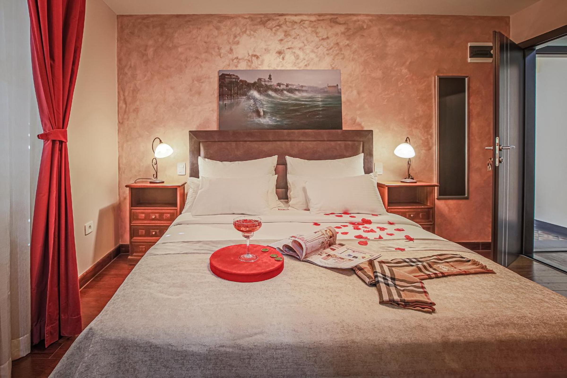 Theatre luxury rooms — photo 30