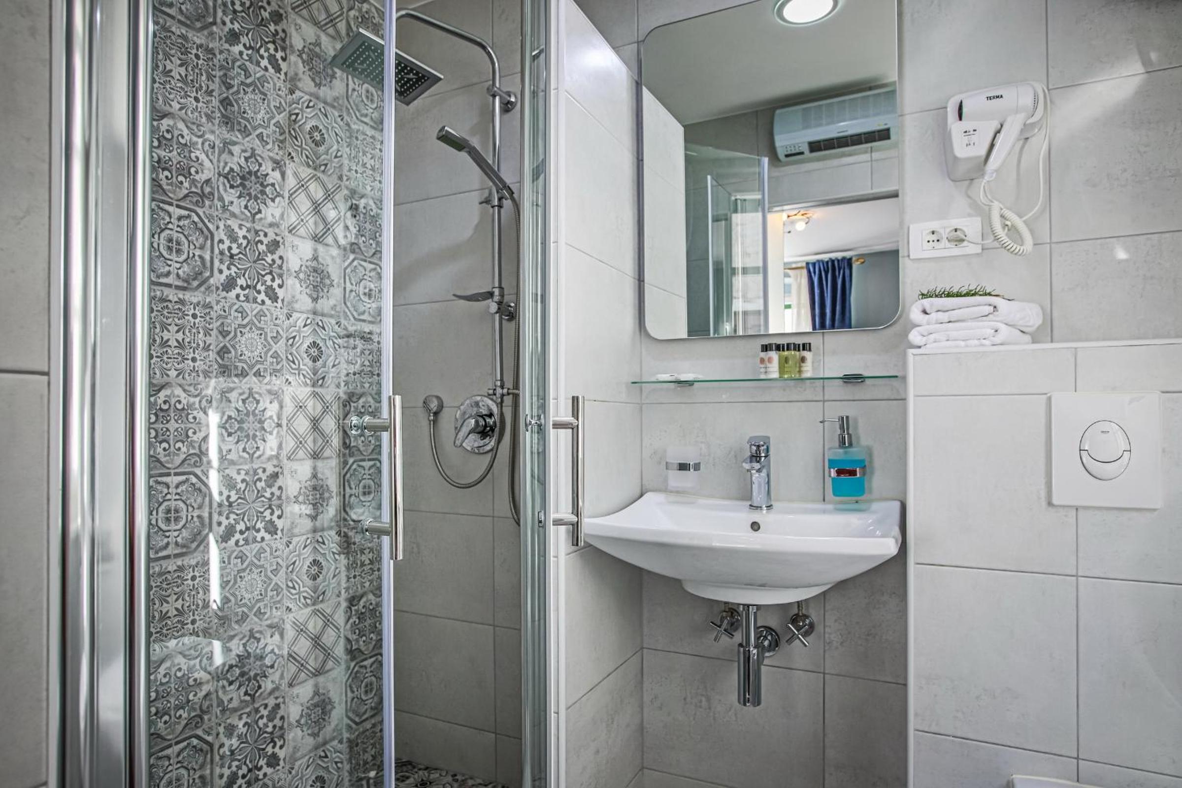 Theatre luxury rooms photo 5