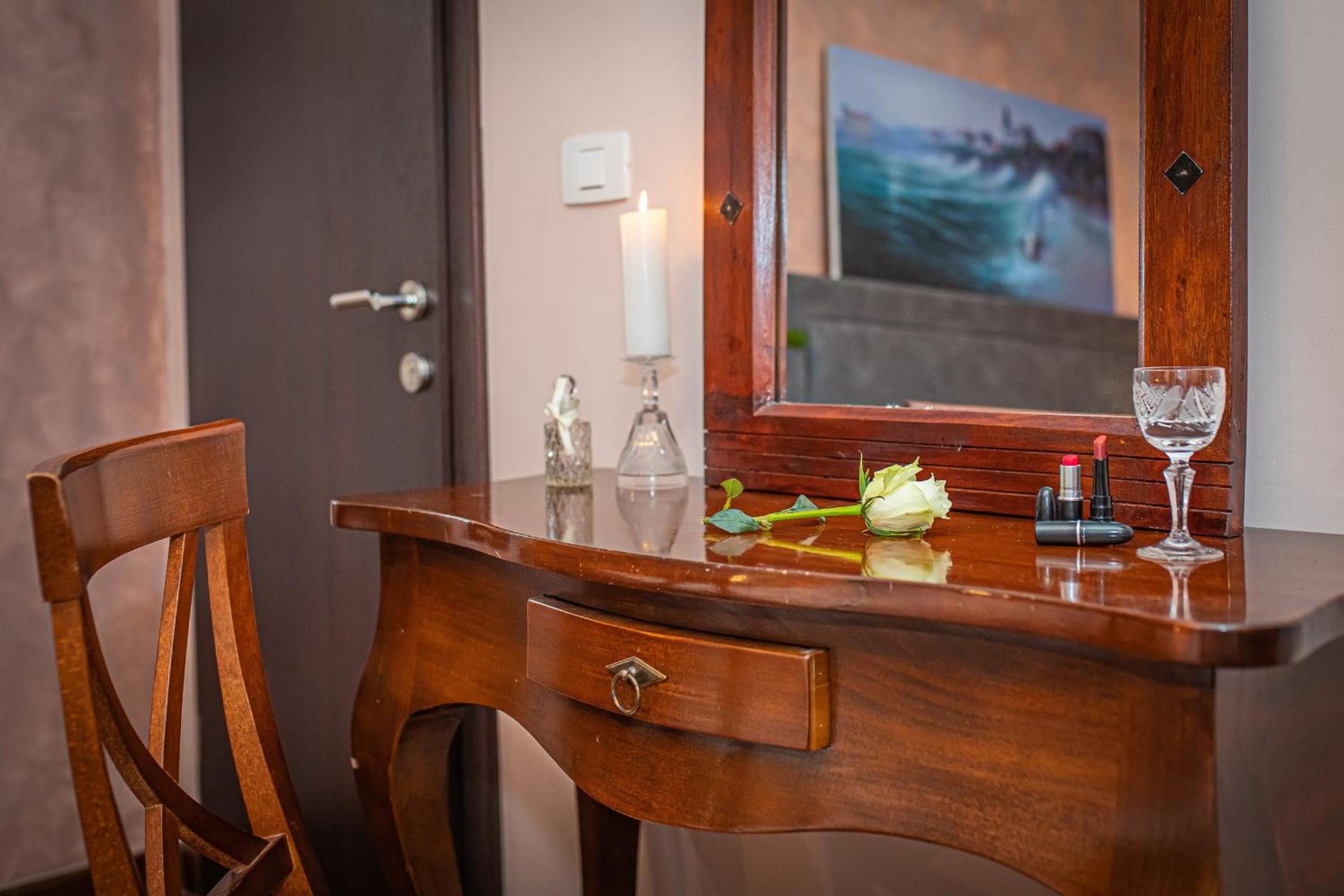 Theatre luxury rooms photo 2