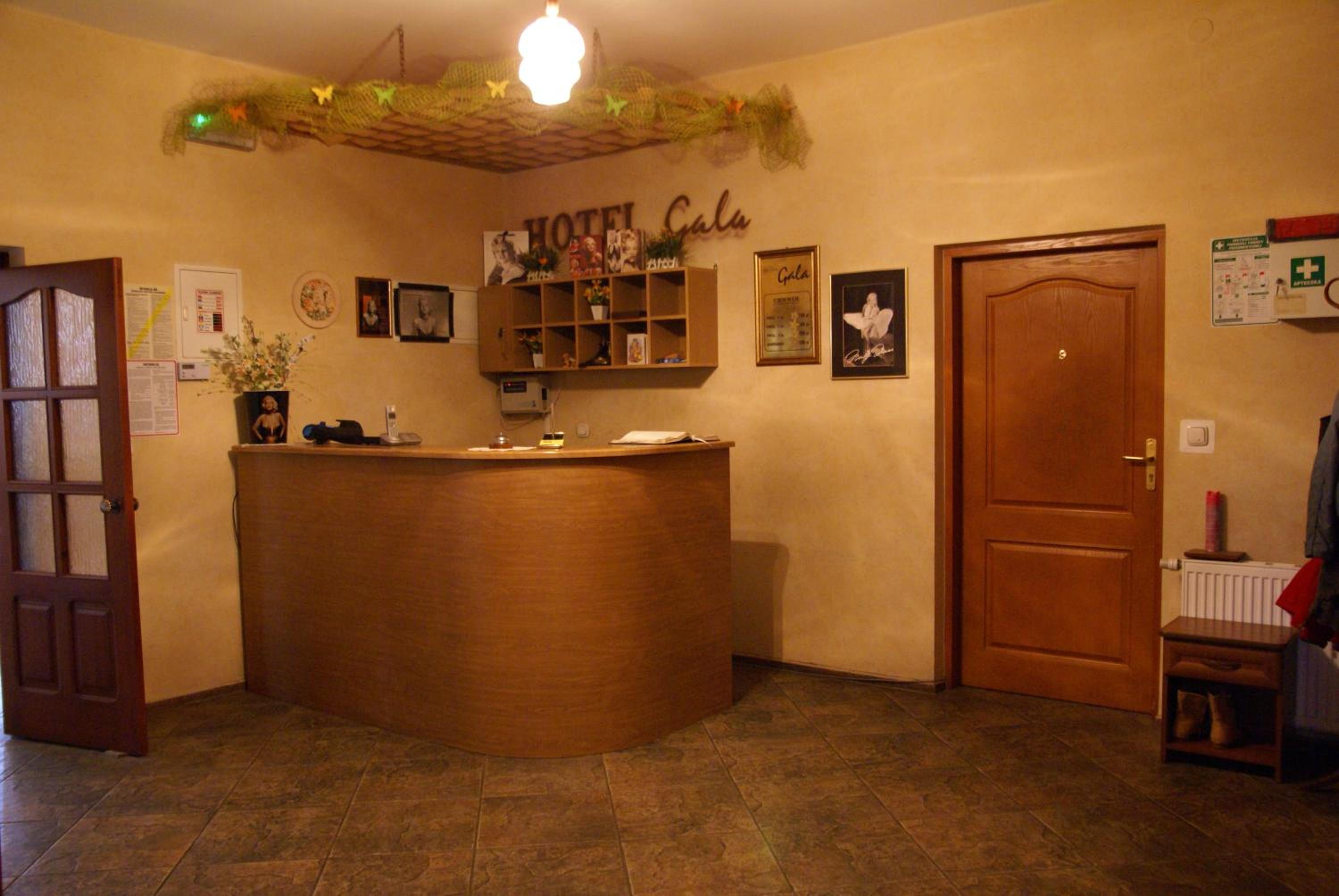 Photo 6