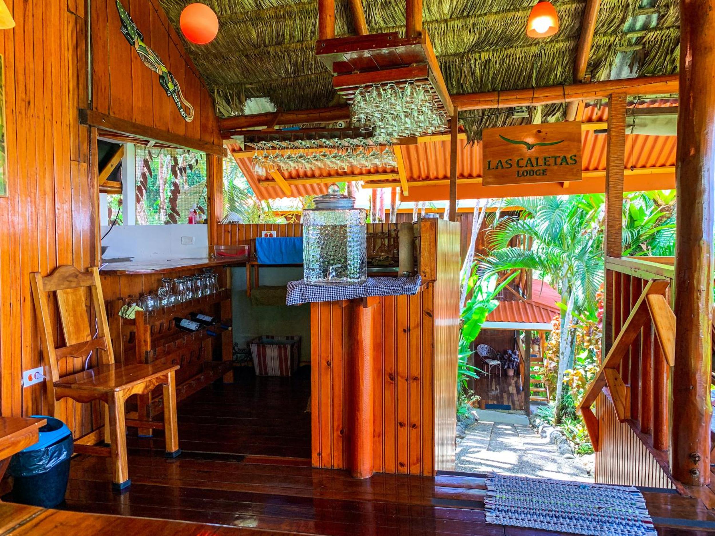 Las Caletas Lodge