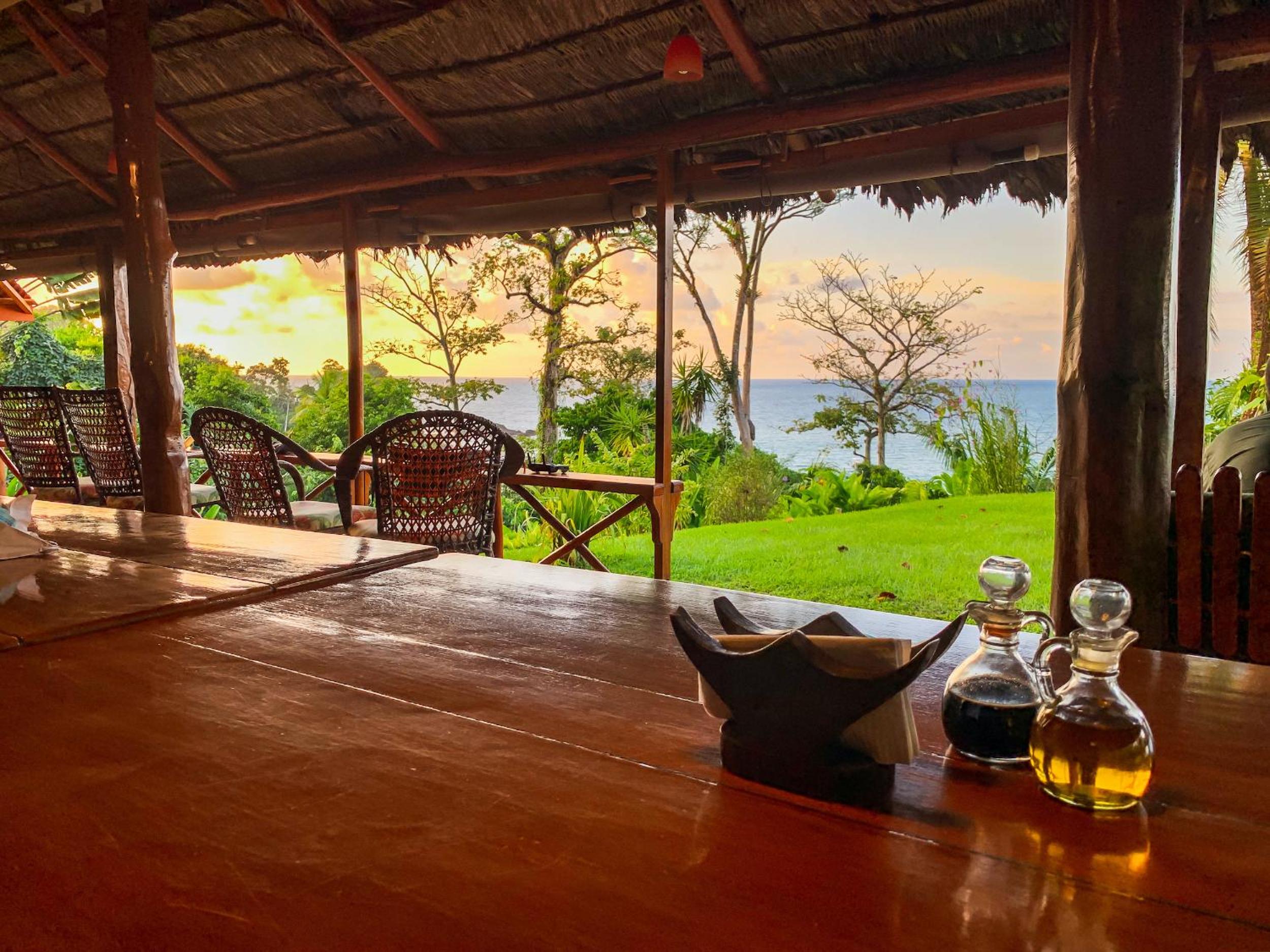 Las Caletas Lodge