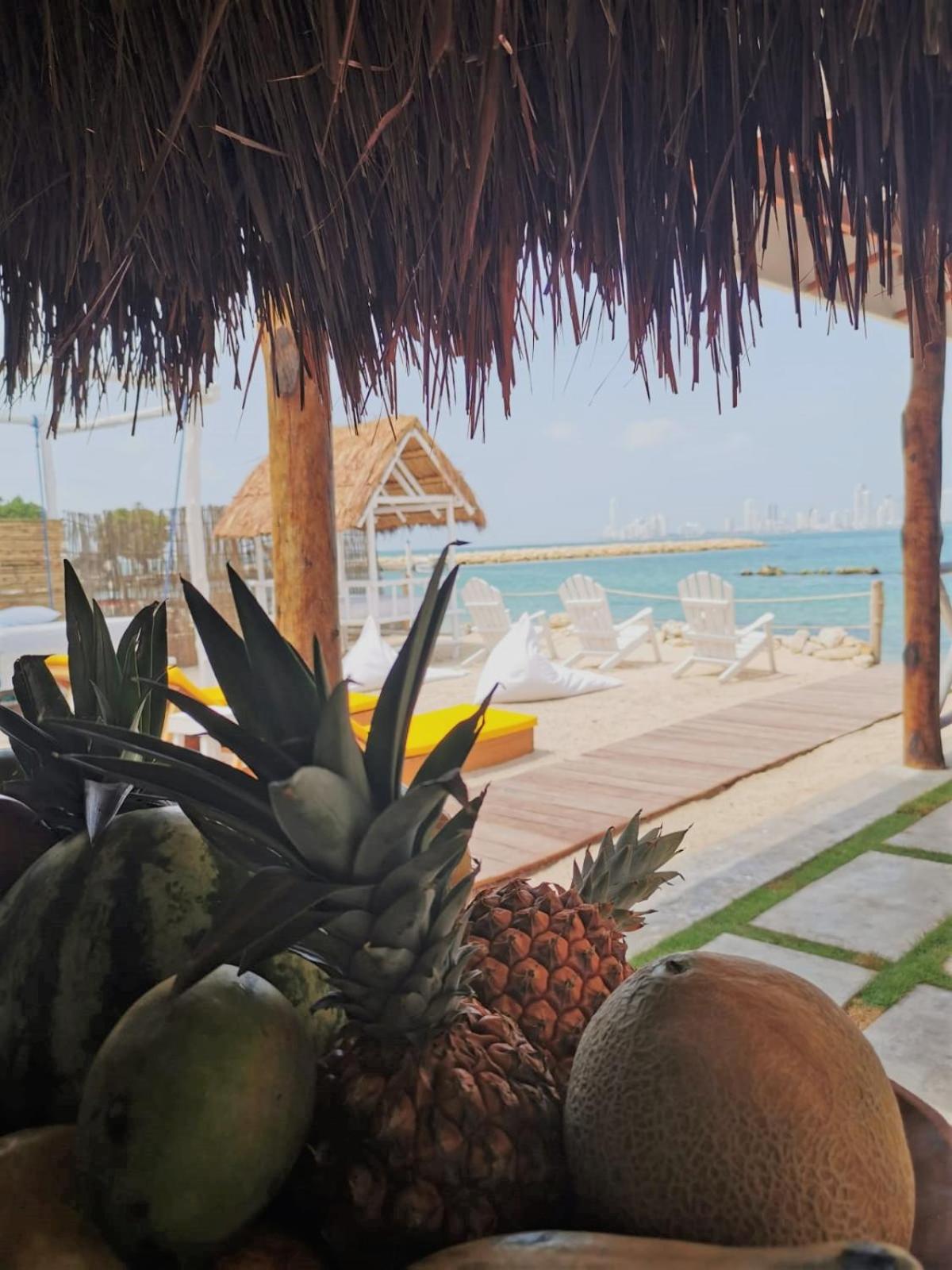 Mira Mira Beach