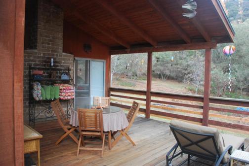 Sunny Pines Cottage view 2