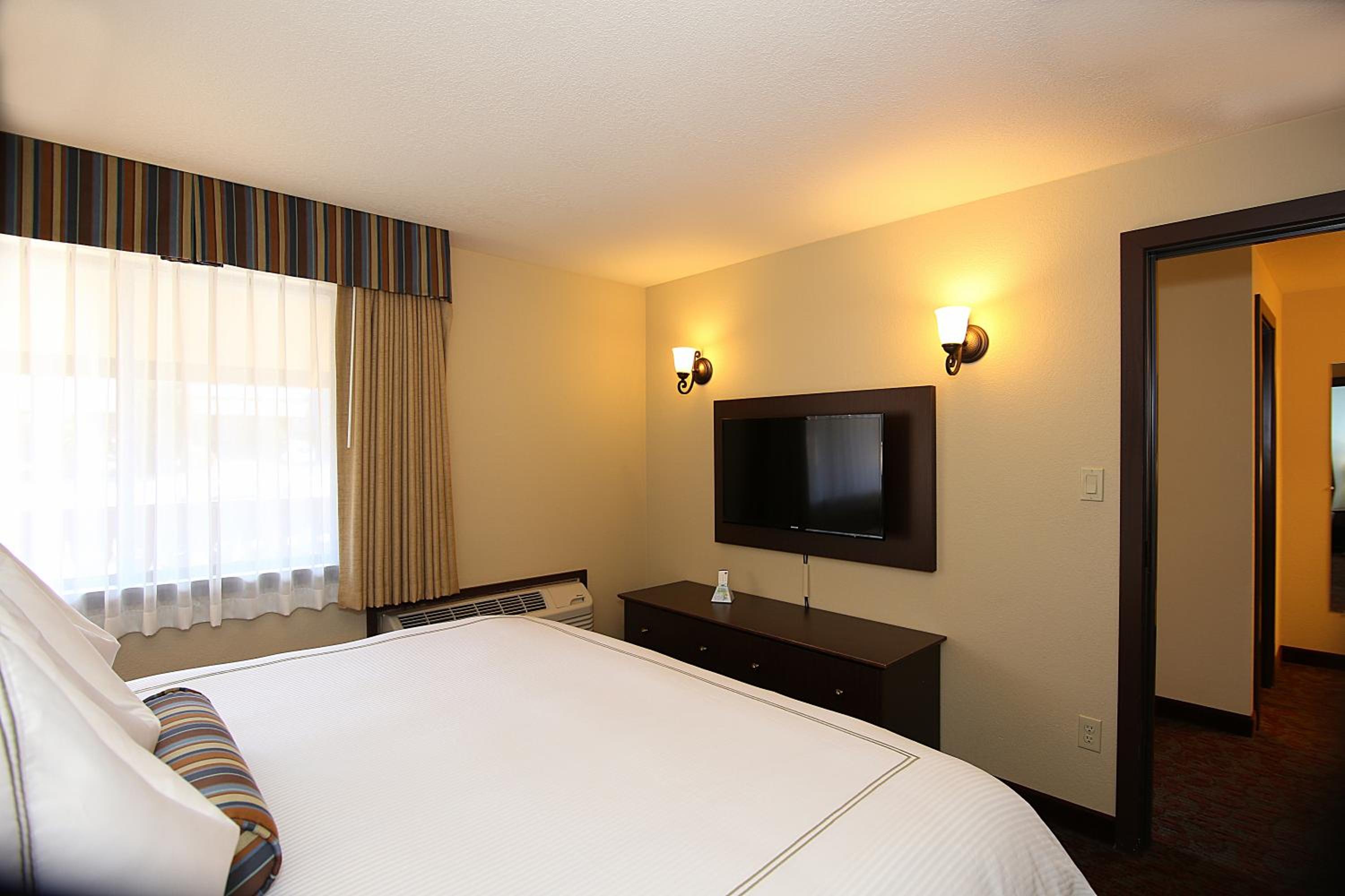 Ashland Vacations - Best Western Windsor Inn - Property Image 22