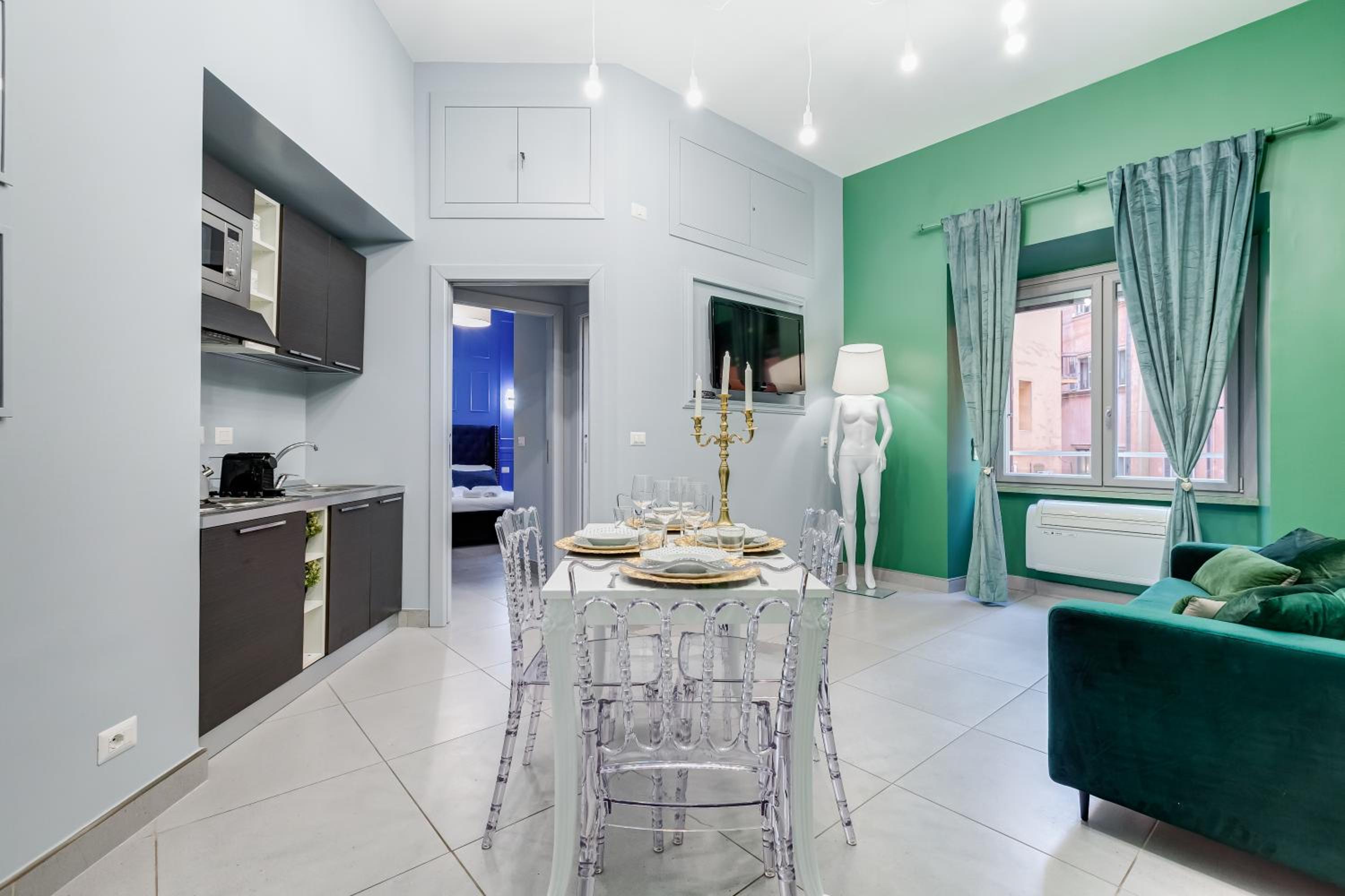 Luxury Trevi Fountain - Your Italian Holidays