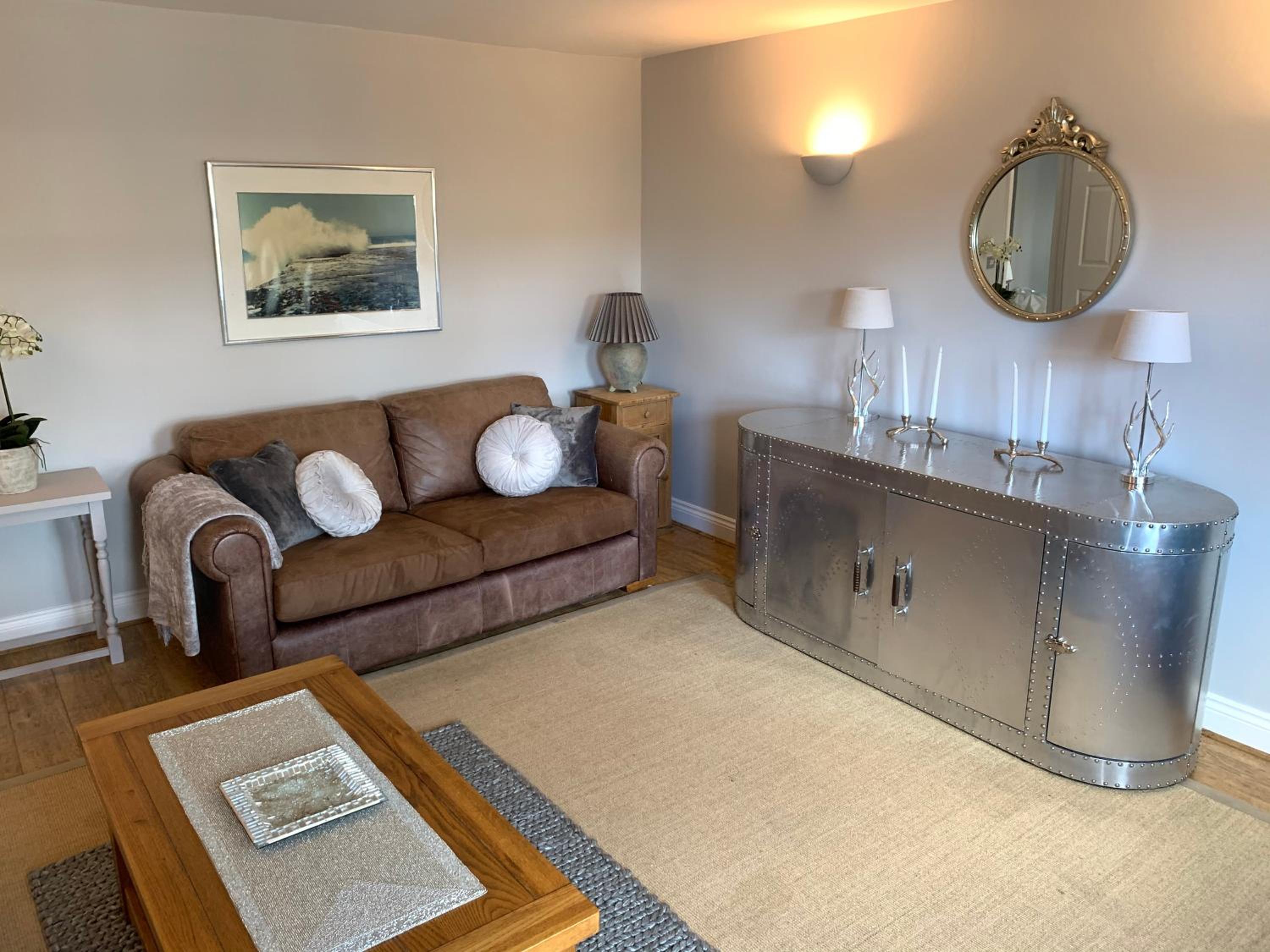 Spacious 2 Bed Apartment With Off Street Parking view 3