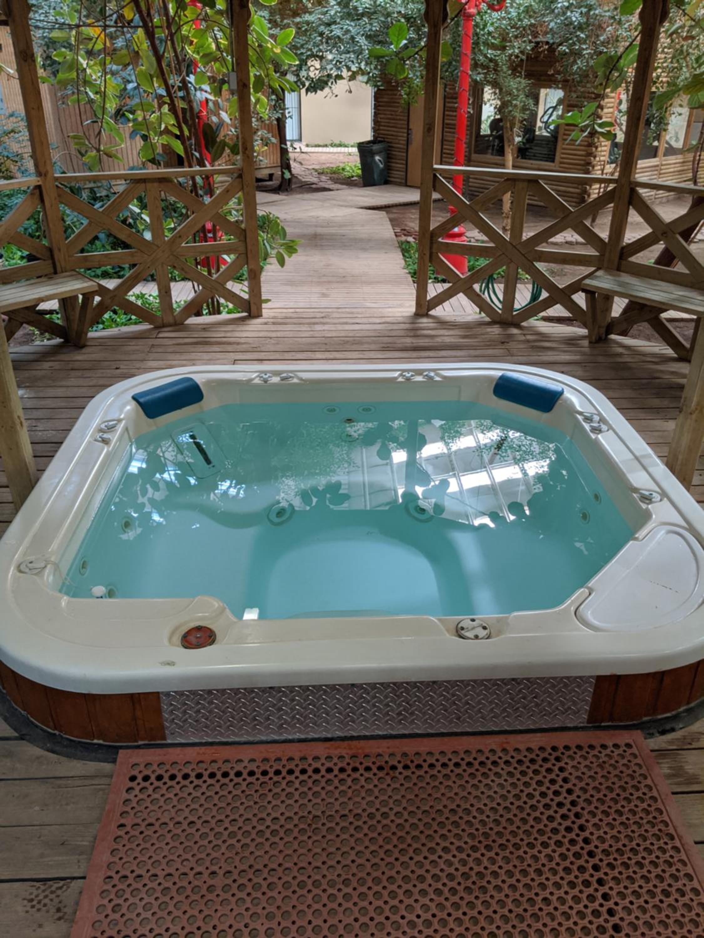 Fort Stockton Vacations - Atrium Inn - Property Image 3