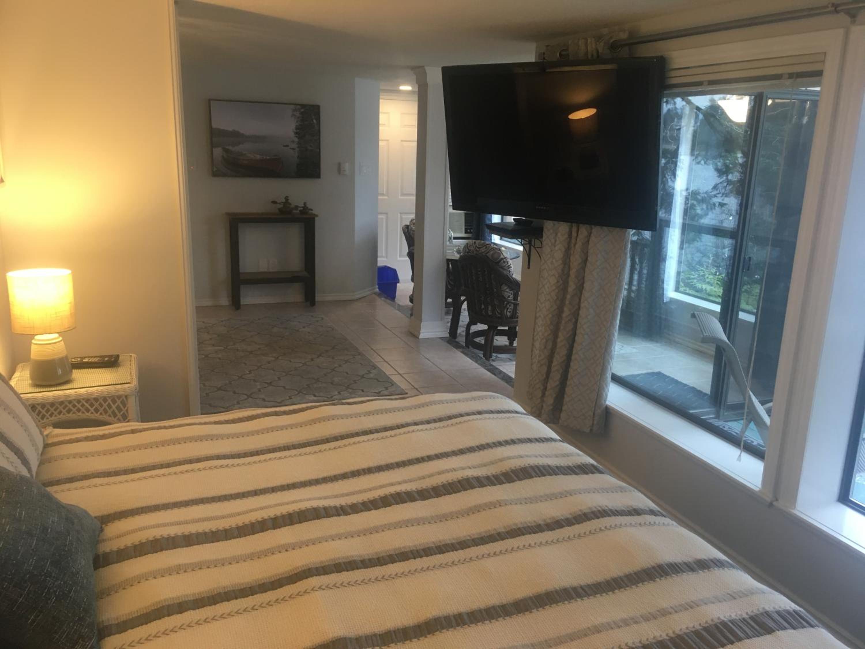 Long Lake Waterfront Bed and Breakfast