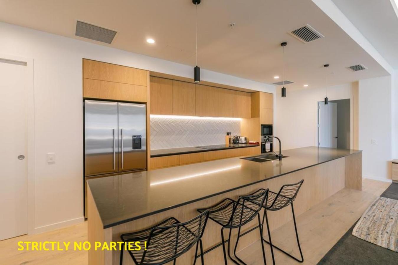 Acrossia Apartment Suites view 4