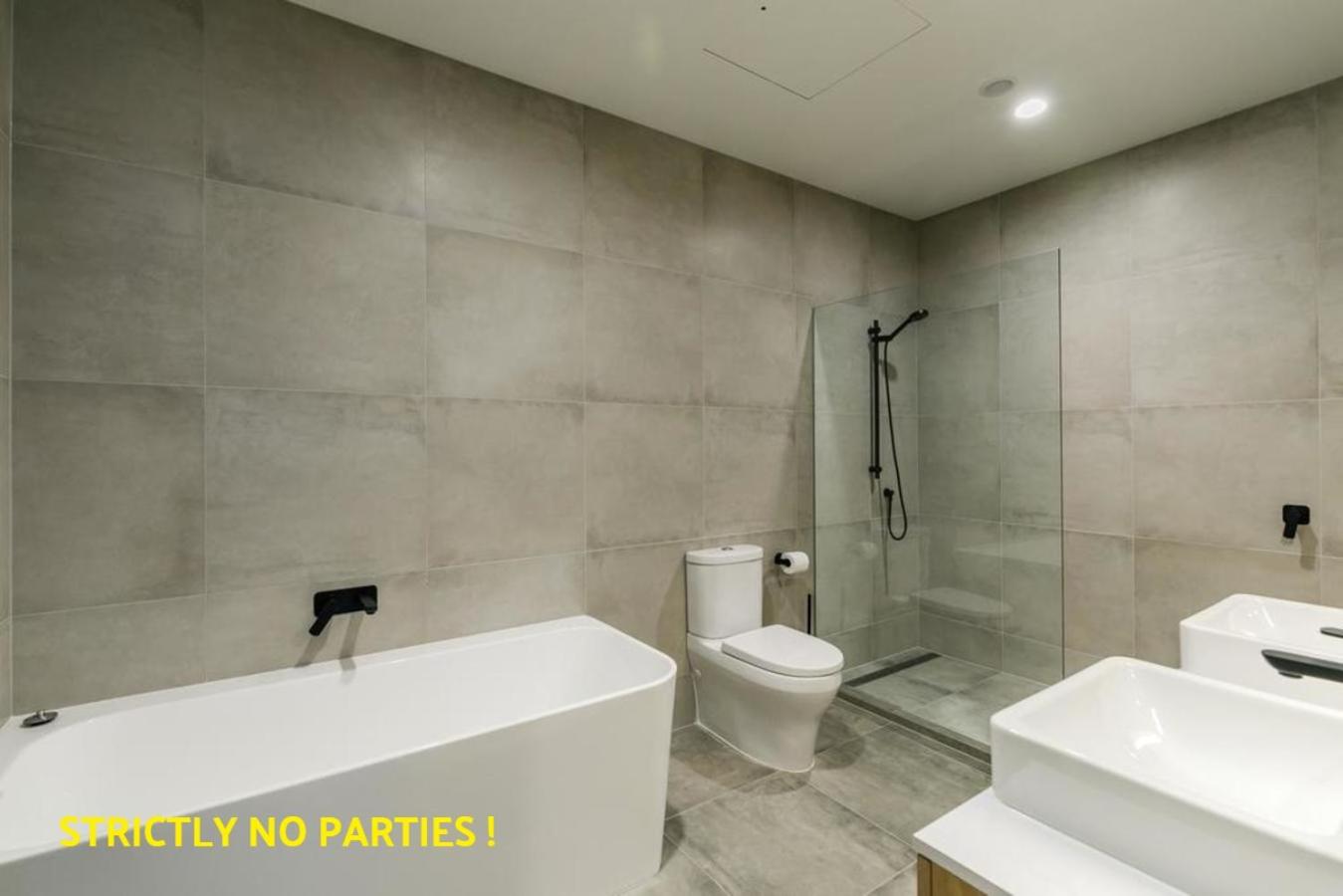 Acrossia Apartment Suites view 5