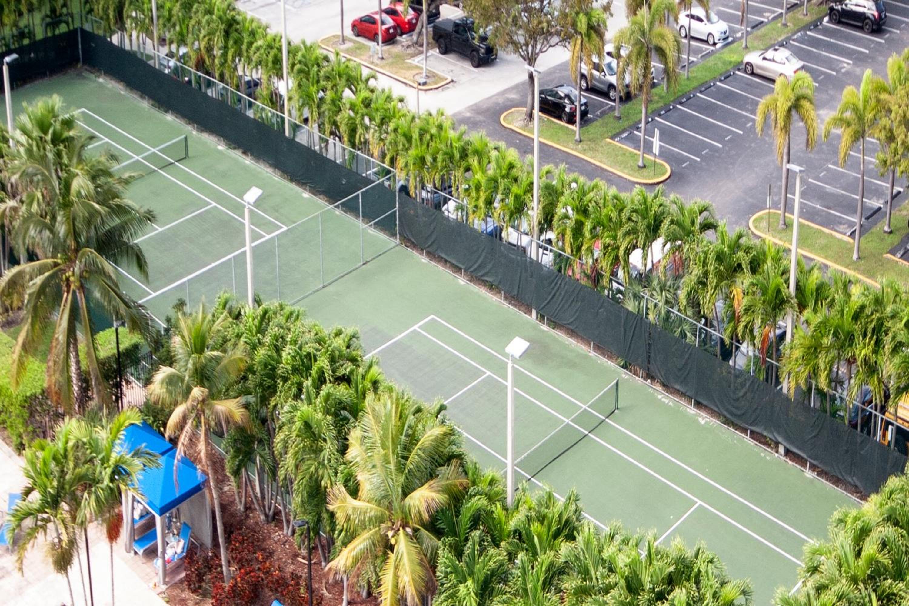 Ocean Reserve Luxury Condos Across from Sunny Isles Beach