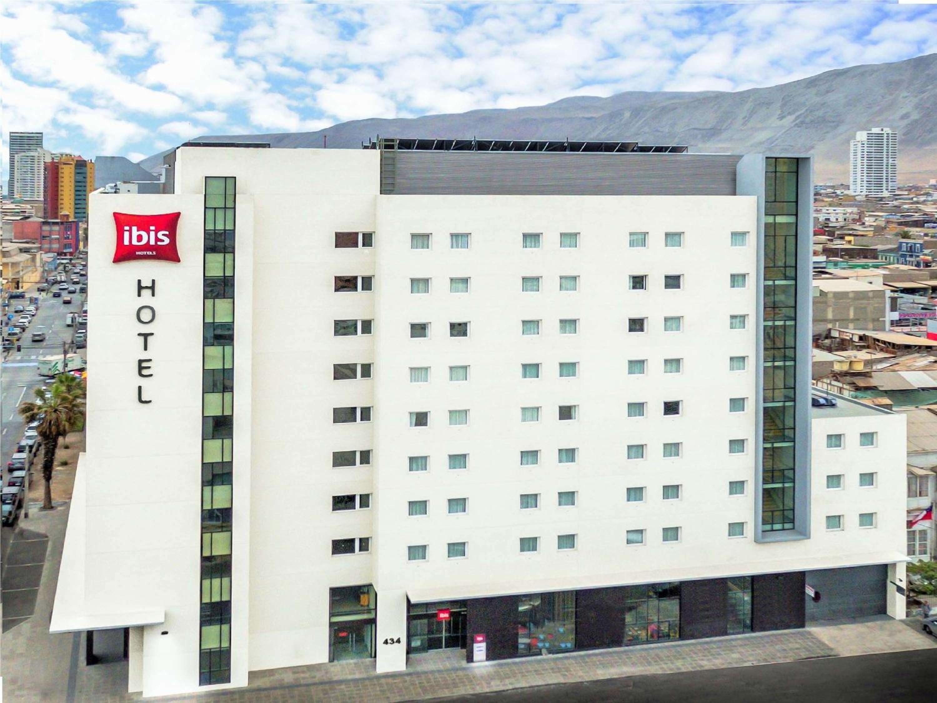 Hotel ibis Iquique - Image 1