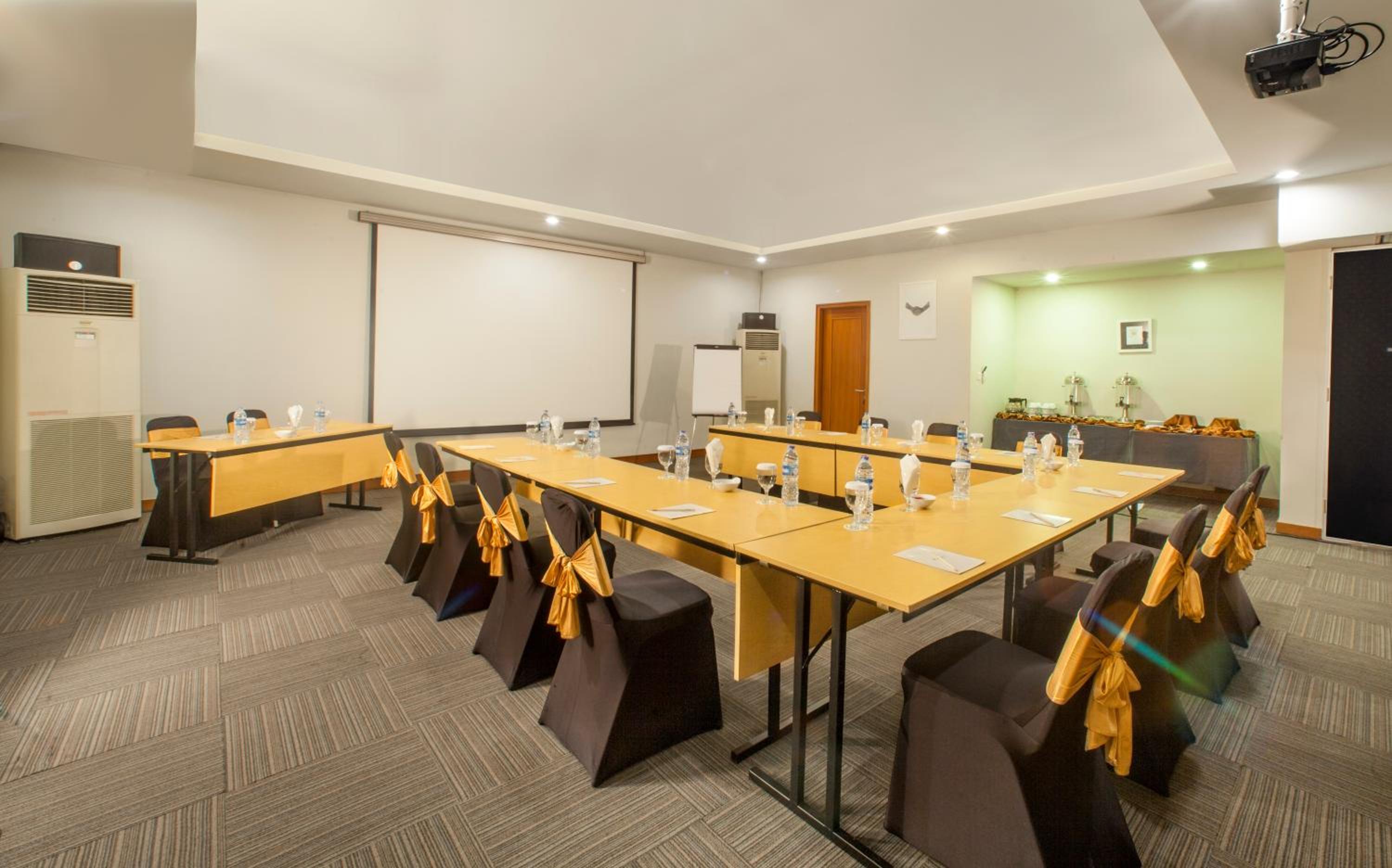 meeting & event spaces