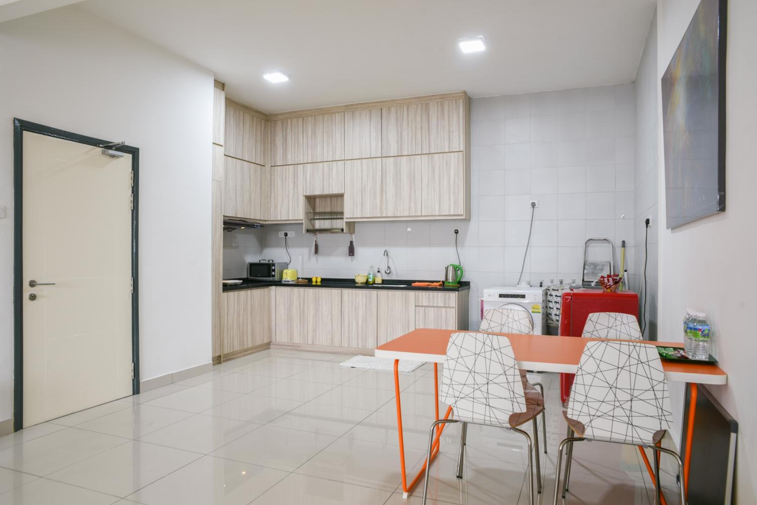 DaMen Homestay @SubangHomeStay