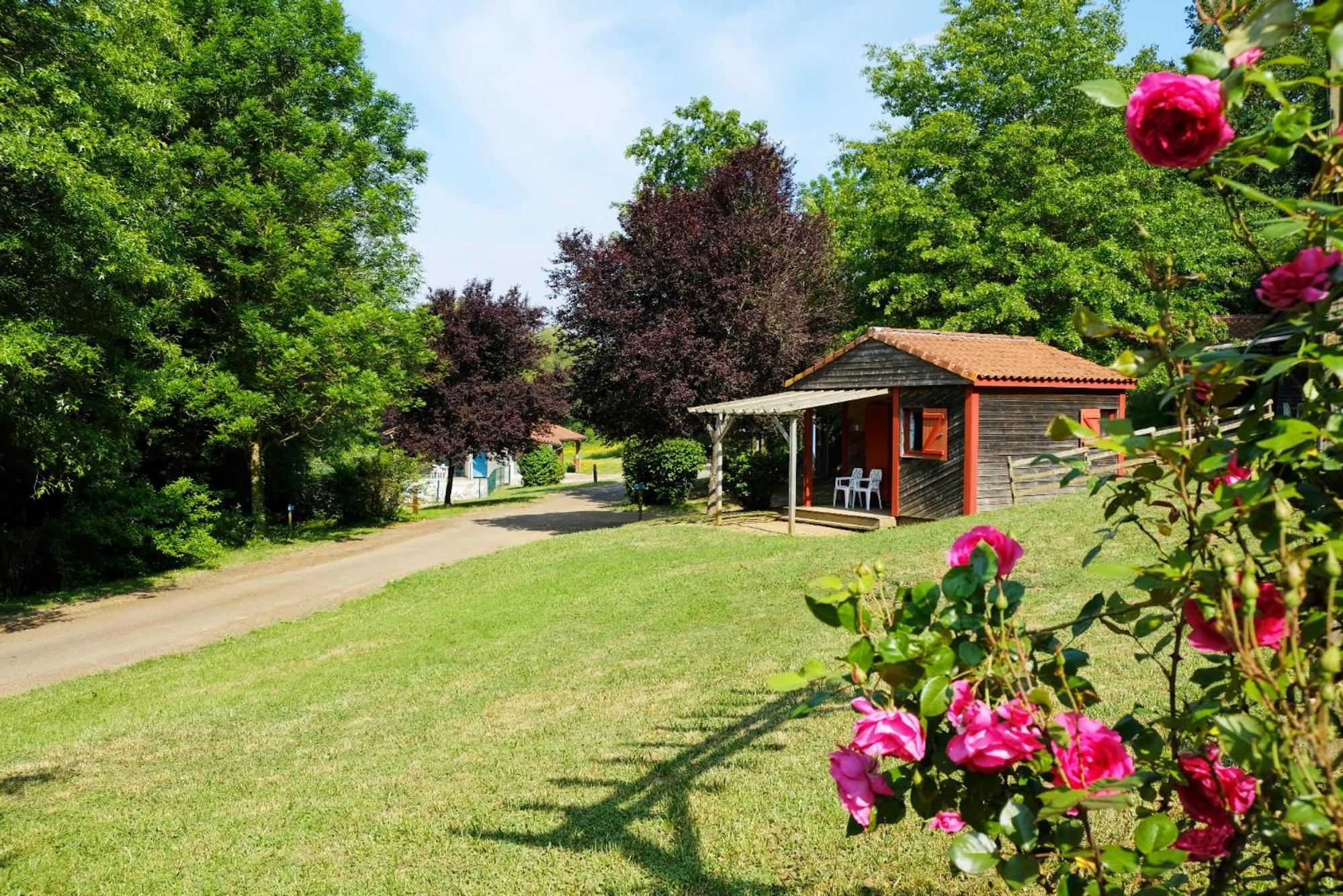 Camping Le Hameau du Petit Lay view 5