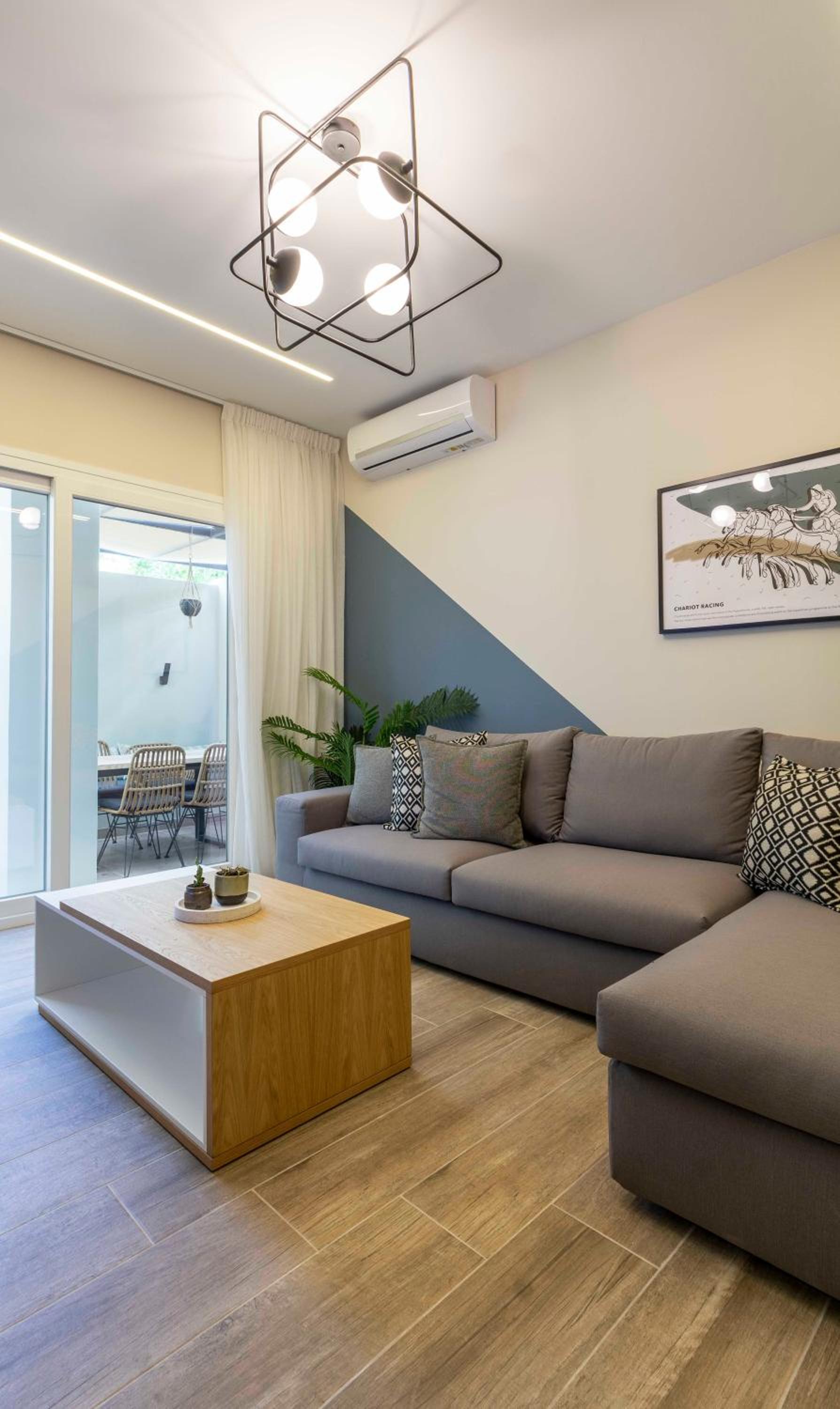 “Champions” Apartment in N. Kosmos neighbourhood