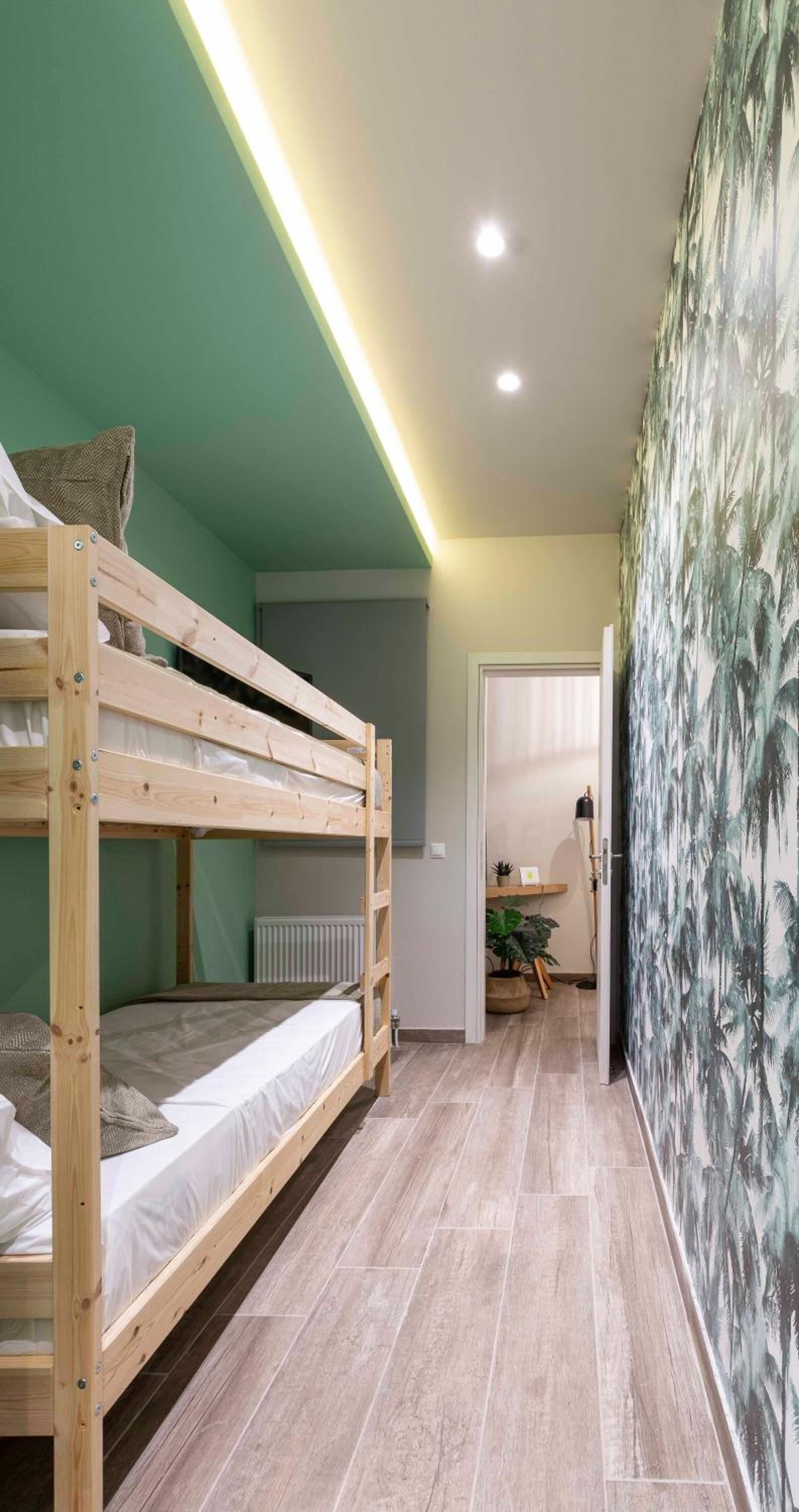 “Champions” Apartment in N. Kosmos neighbourhood