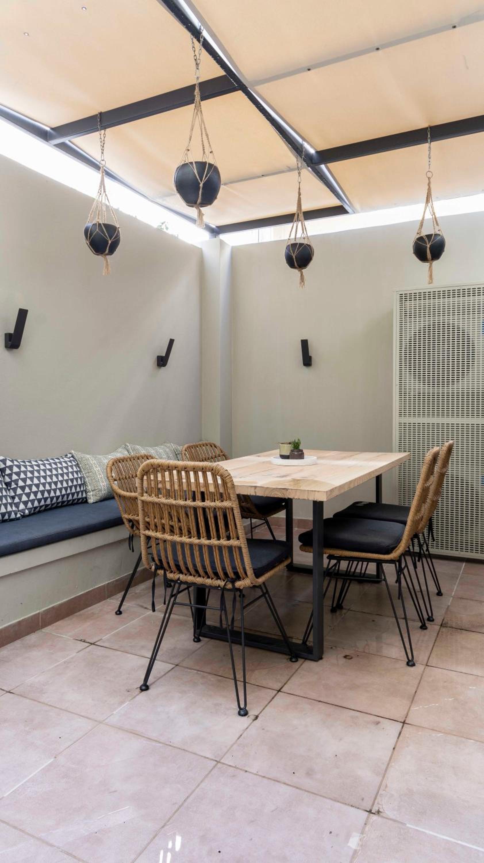 “Champions” Apartment in N. Kosmos neighbourhood