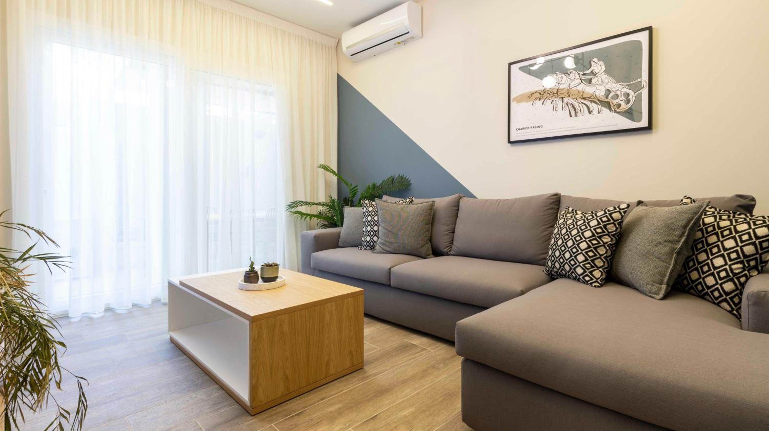 “Champions” Apartment in N. Kosmos neighbourhood