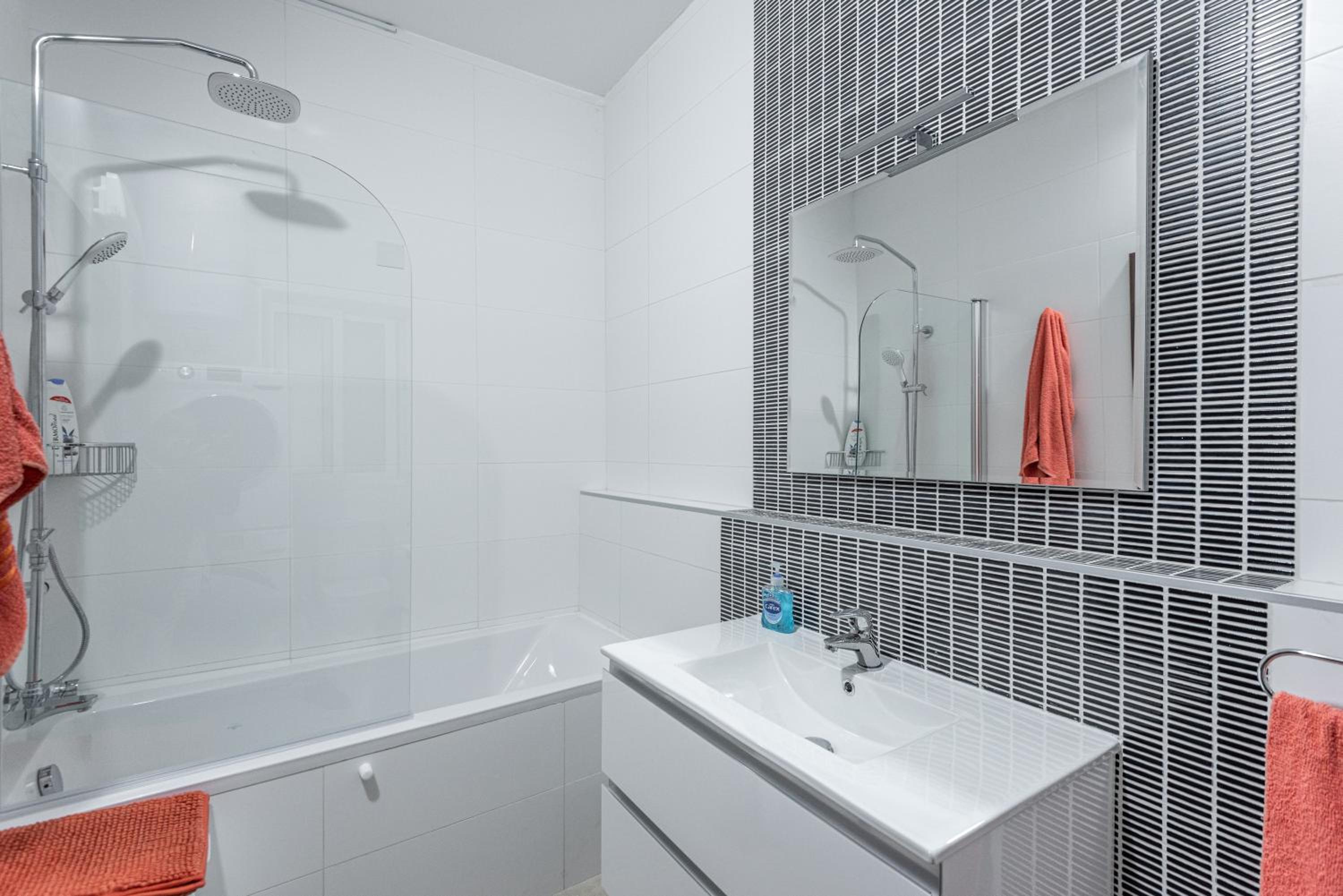 The Terraces Seafront Getaway Malta 3 Bedroom Apartment, photo 24