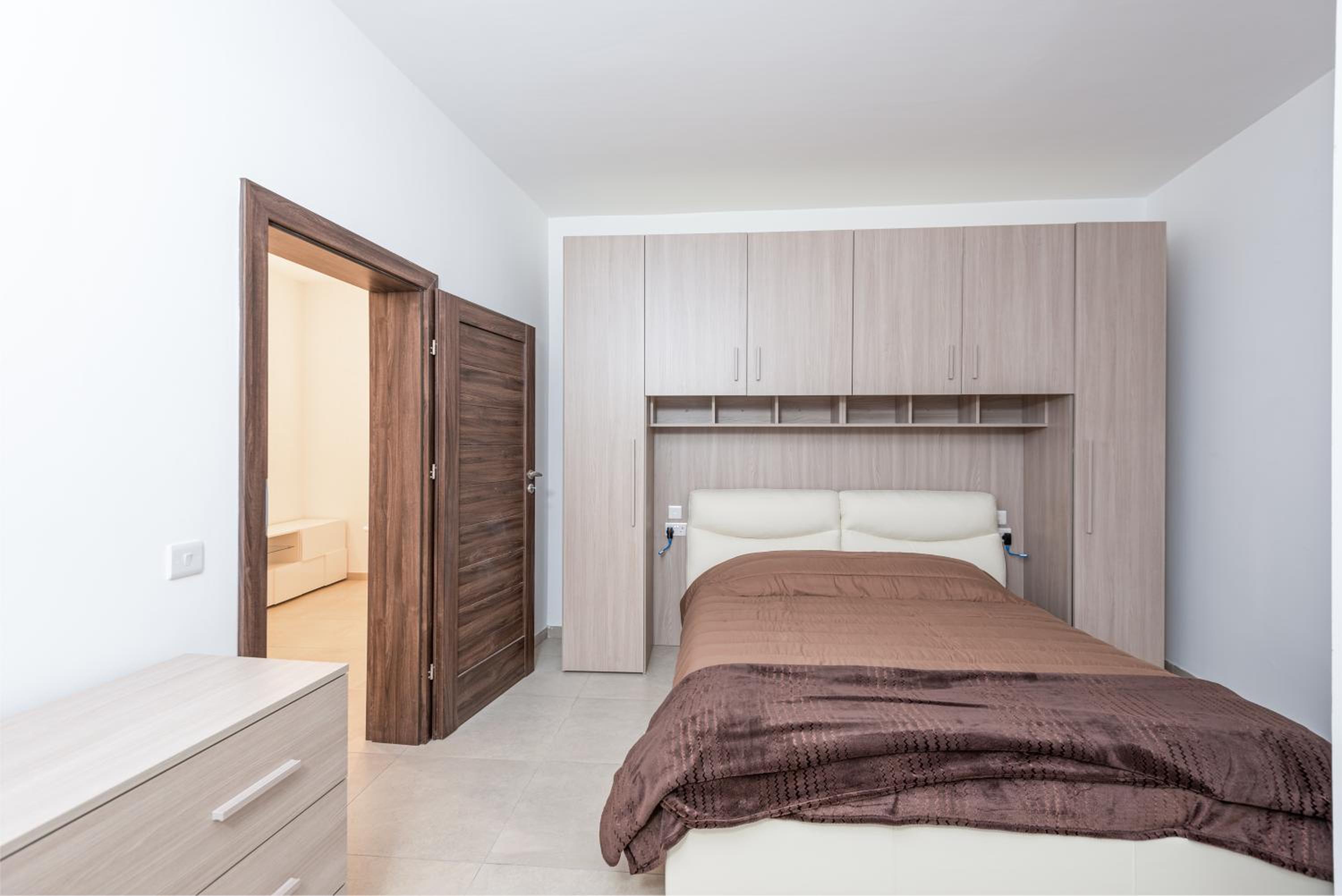 The Terraces Seafront Getaway Malta 3 Bedroom Apartment, photo 40