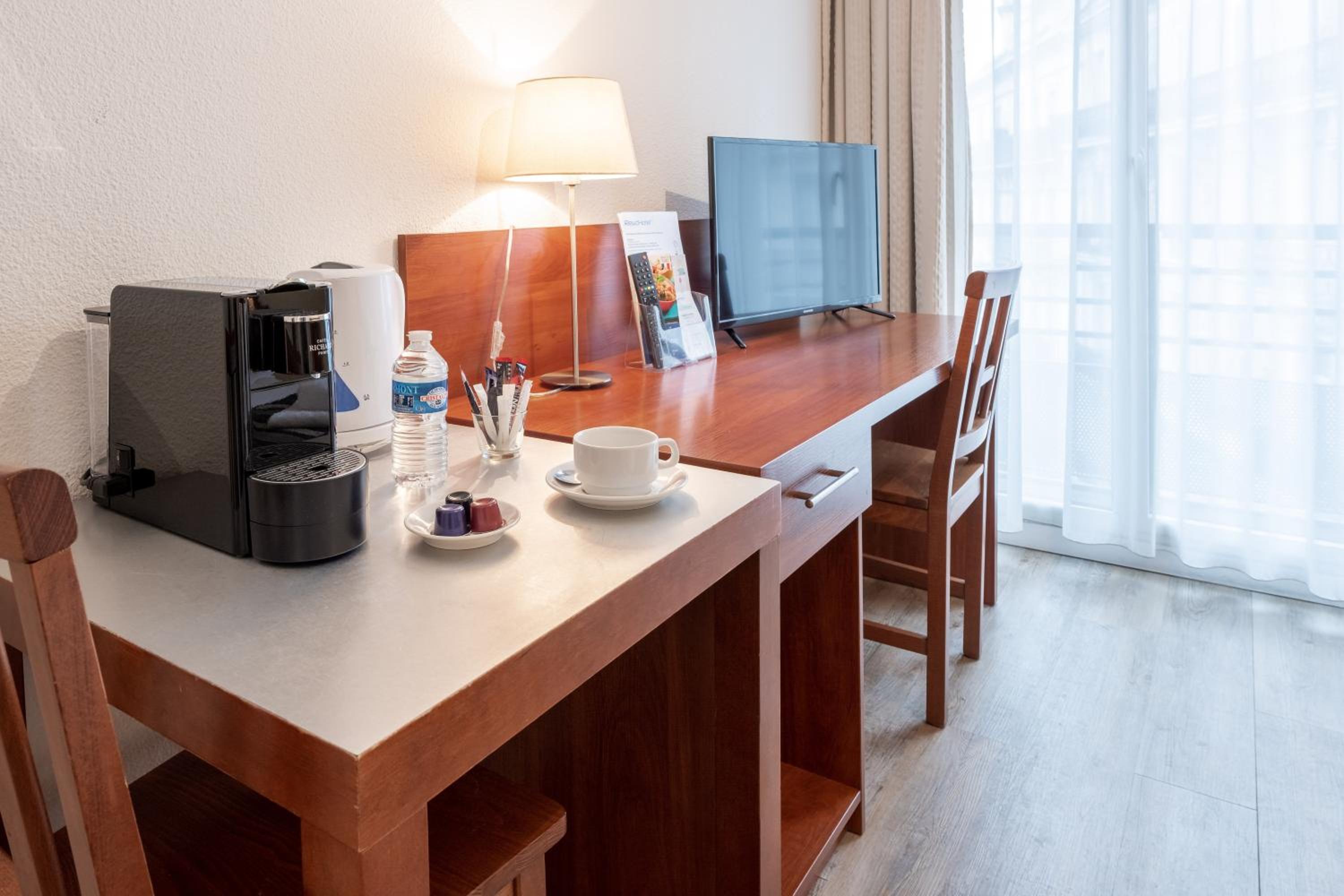 Grenoble Vacations - Residhotel Grenette - Property Image 3