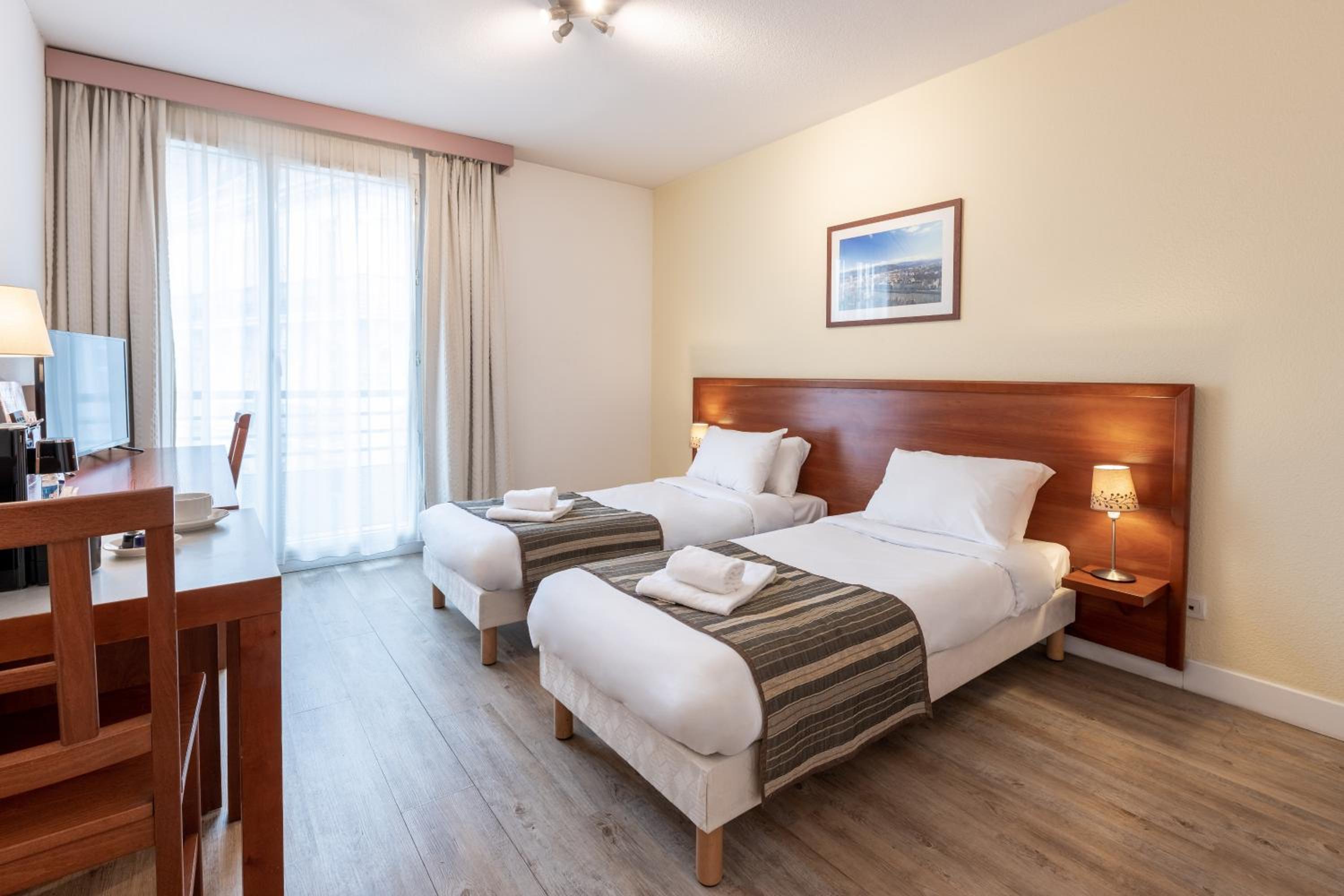 Grenoble Vacations - Residhotel Grenette - Property Image 5
