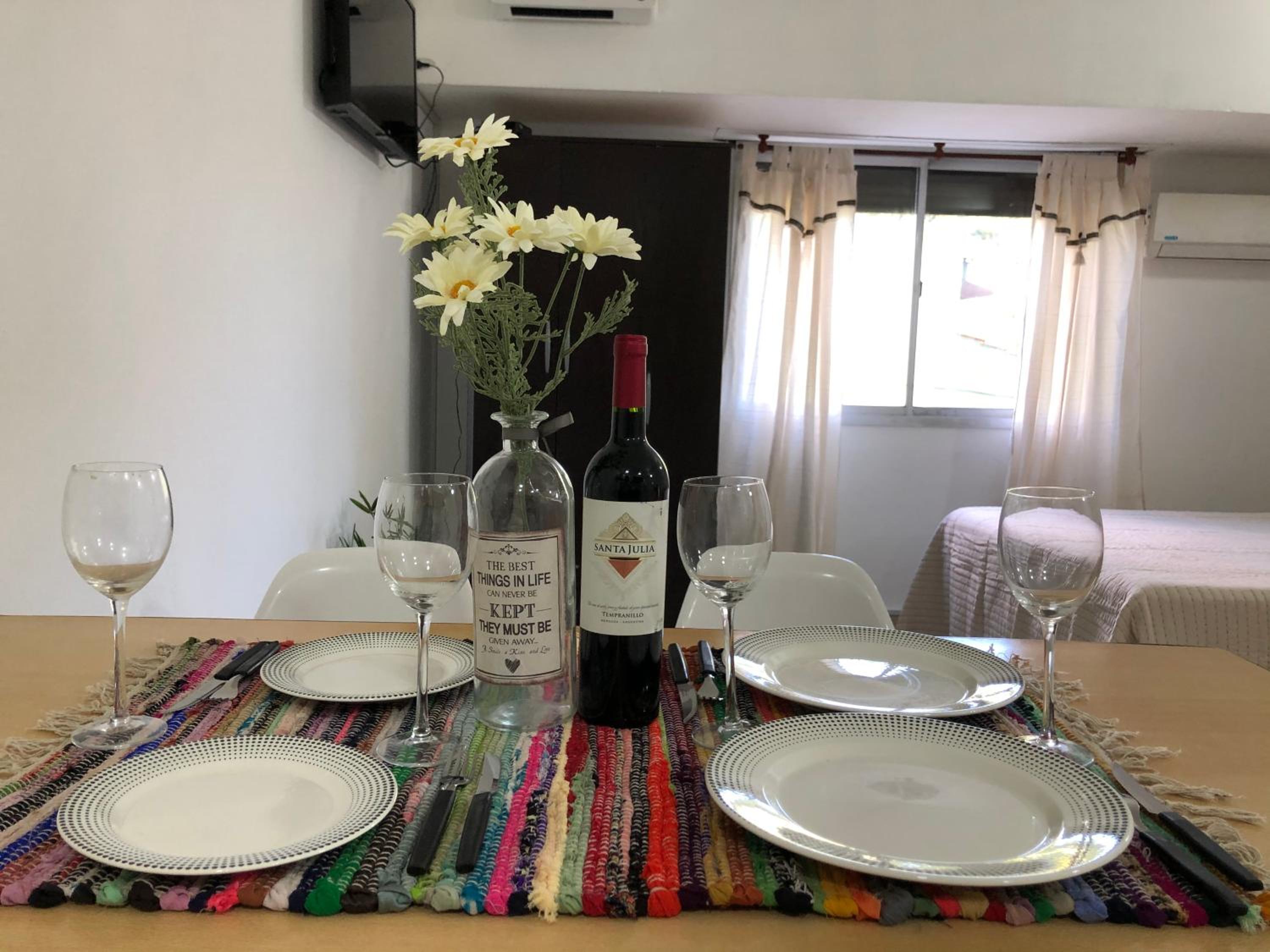 Cares Apartament, Morón, Buenos Aires