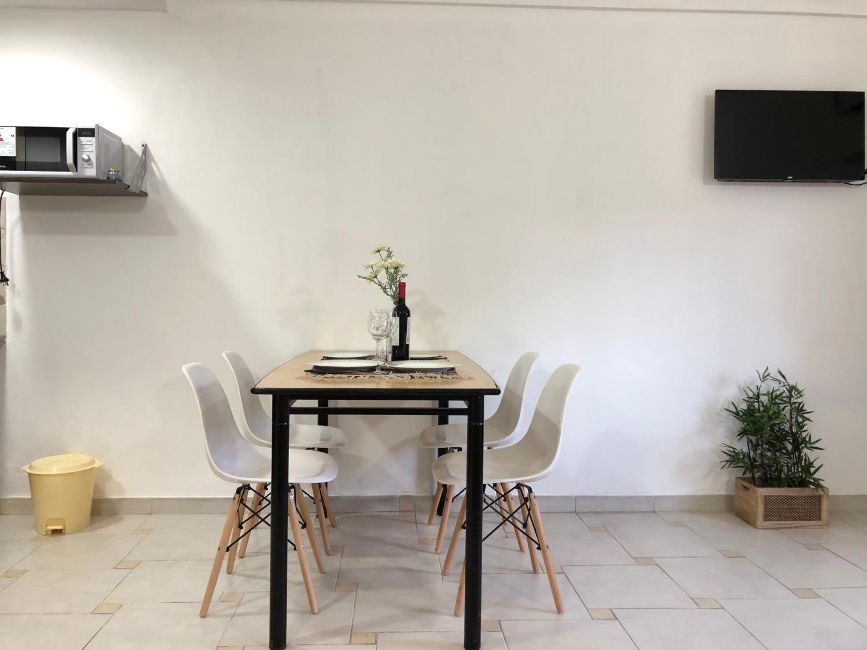 Cares Apartament, Morón, Buenos Aires