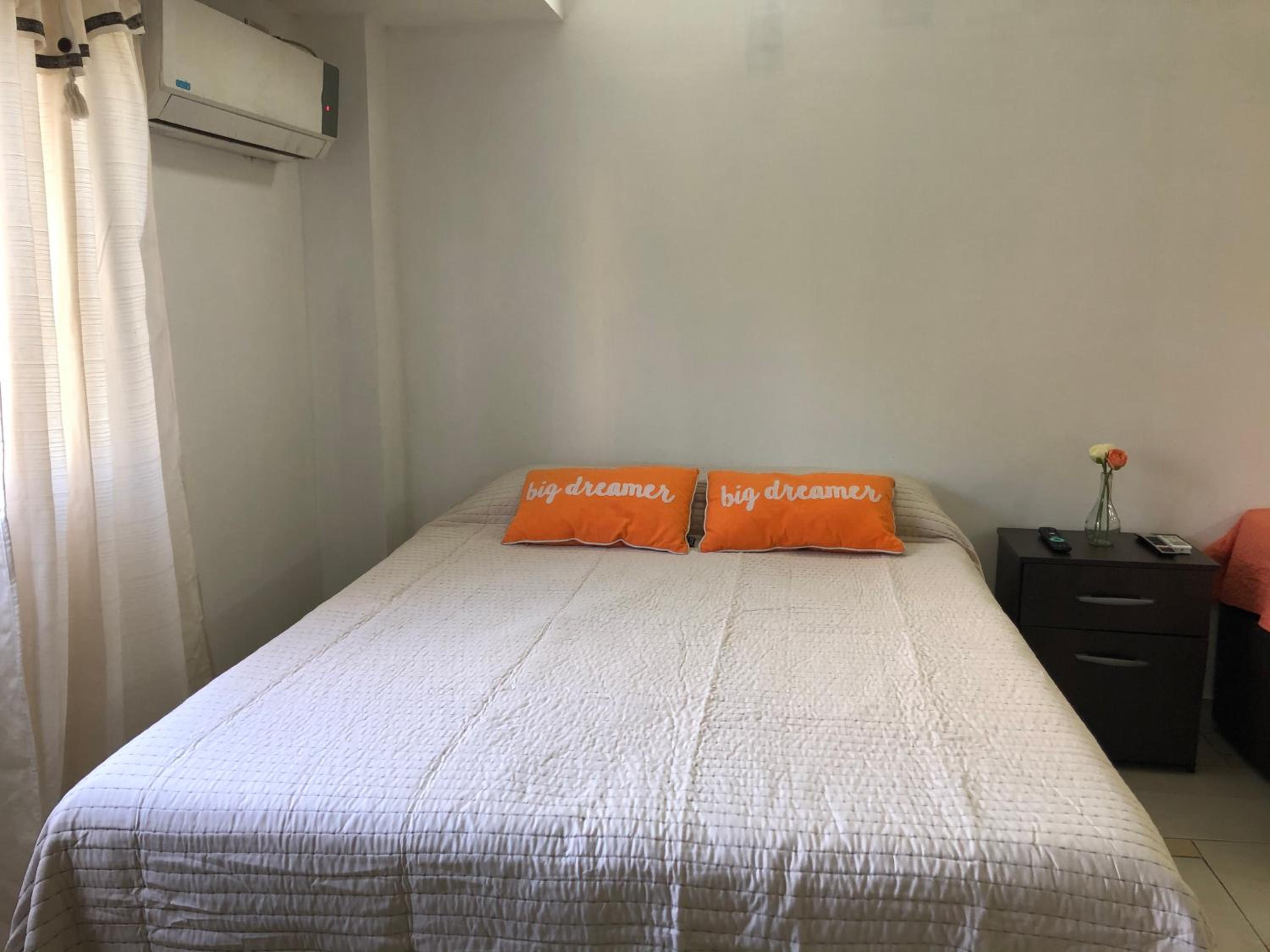Cares Apartament, Morón, Buenos Aires