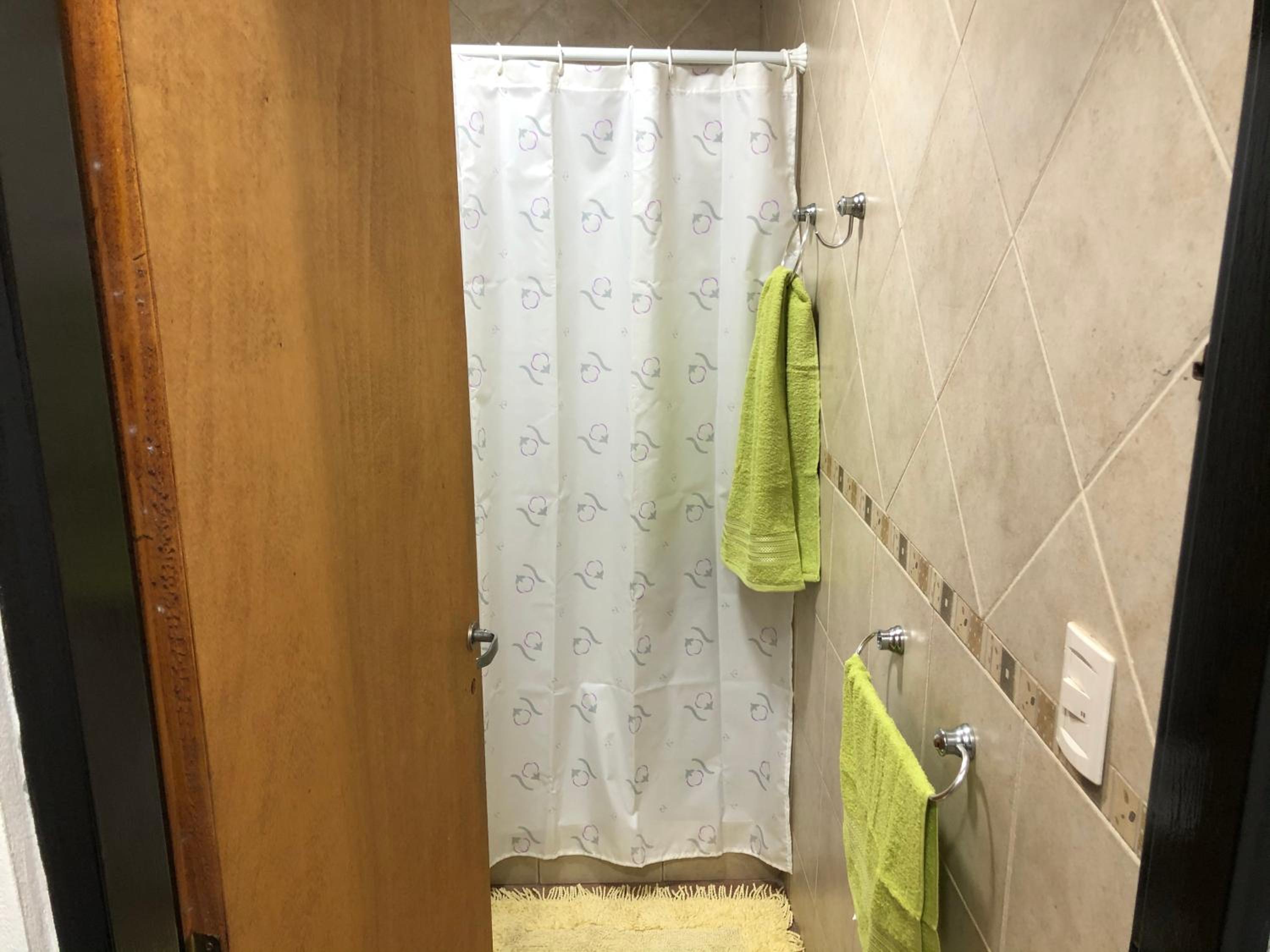 Cares Apartament, Morón, Buenos Aires