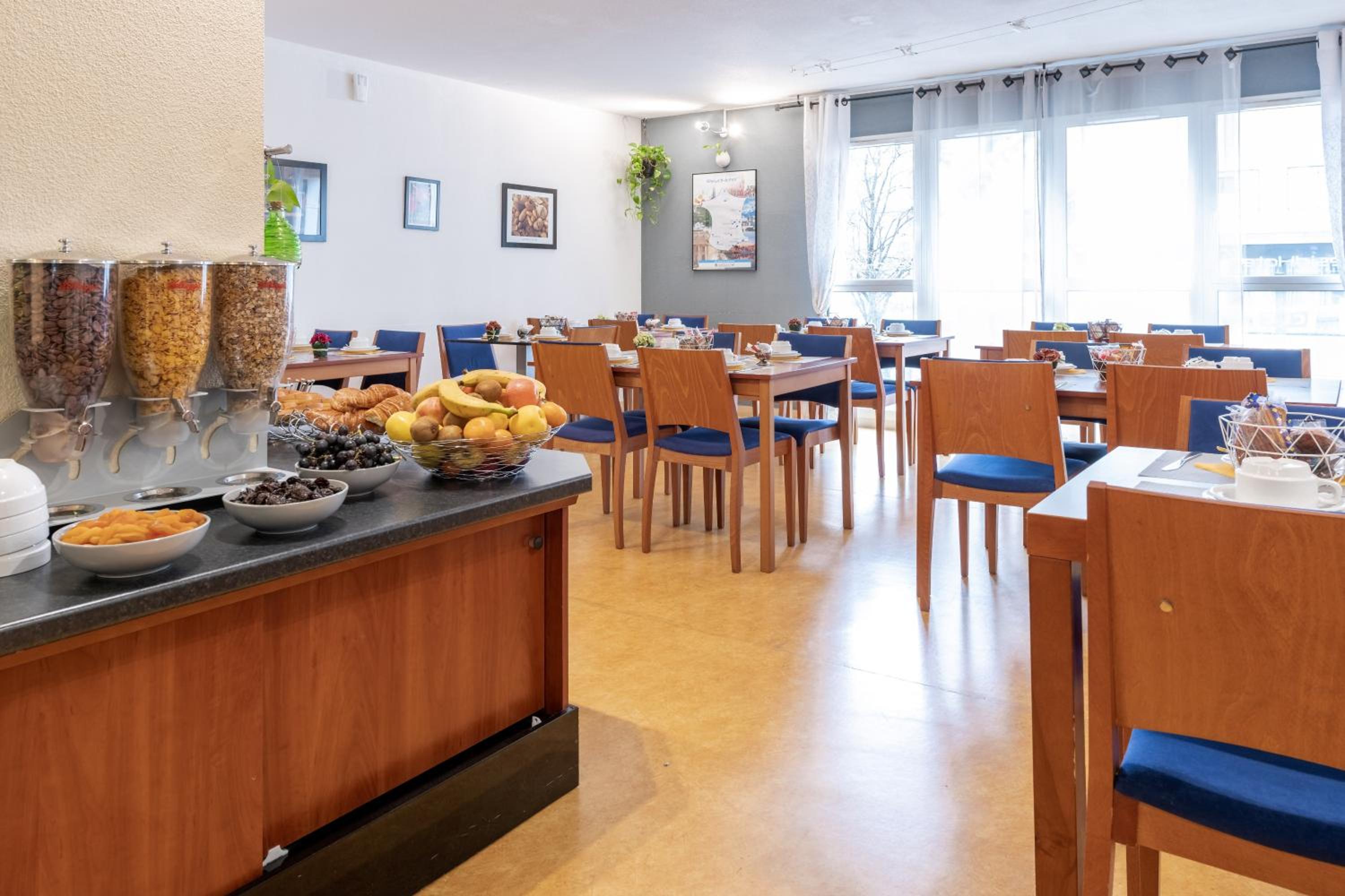 Grenoble Vacations - Residhotel Grenette - Property Image 11