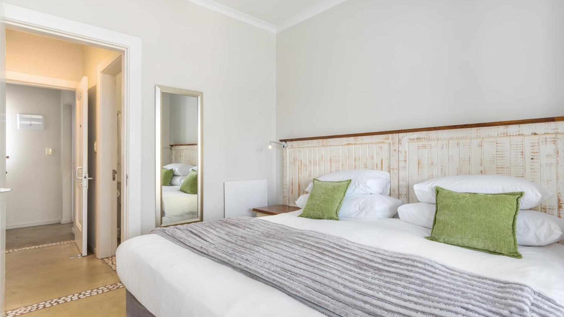 Blue Bay Lodge