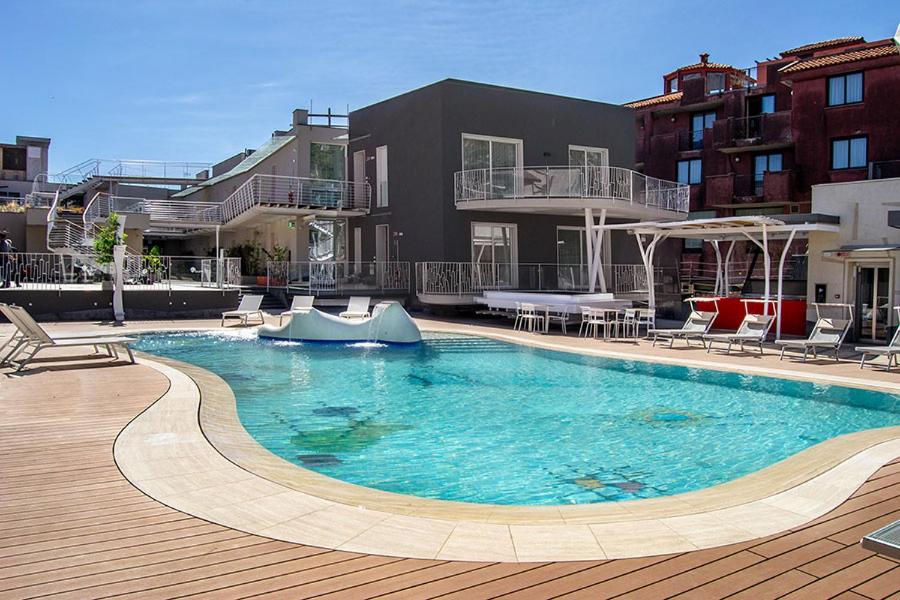Ciclope Resort en Acitrezza — recepcion & lobby