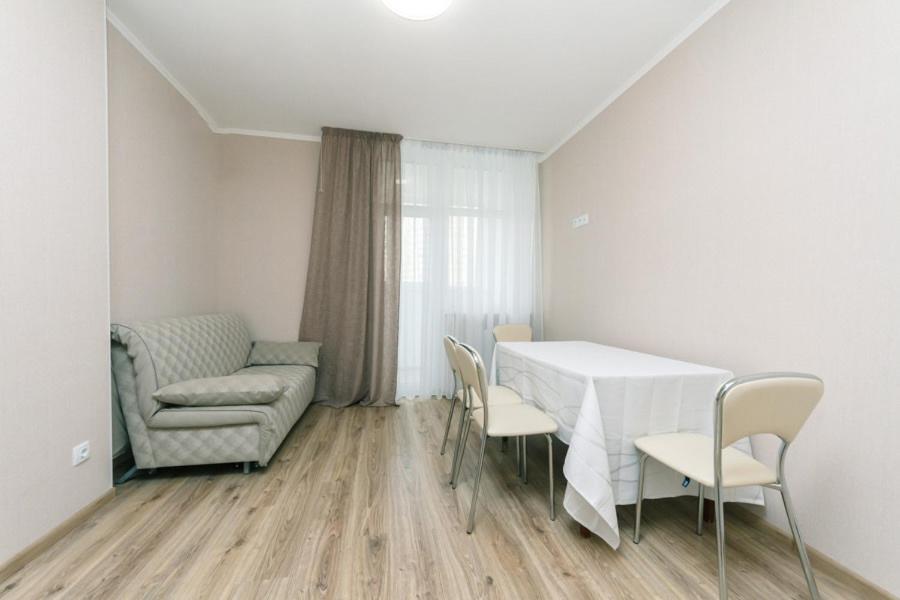 New VIP Apartments 18044 view 3