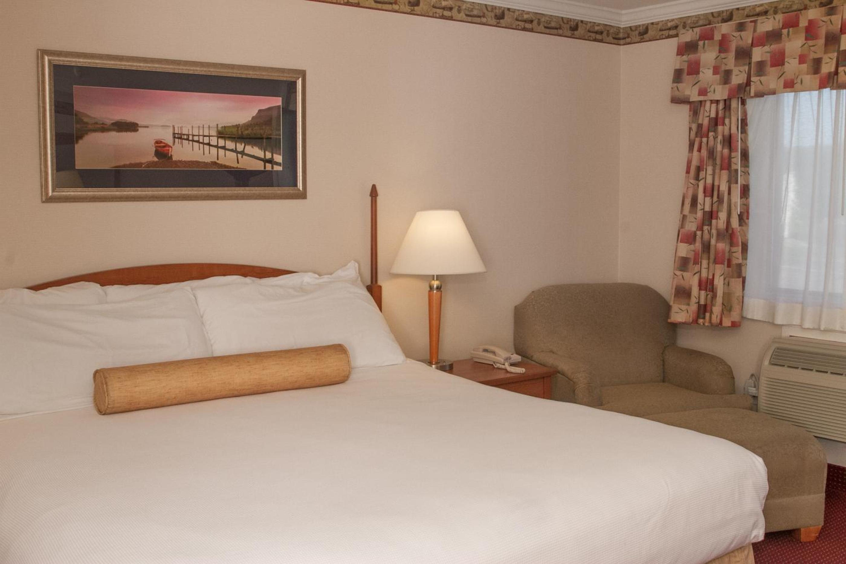 Flagship Inn