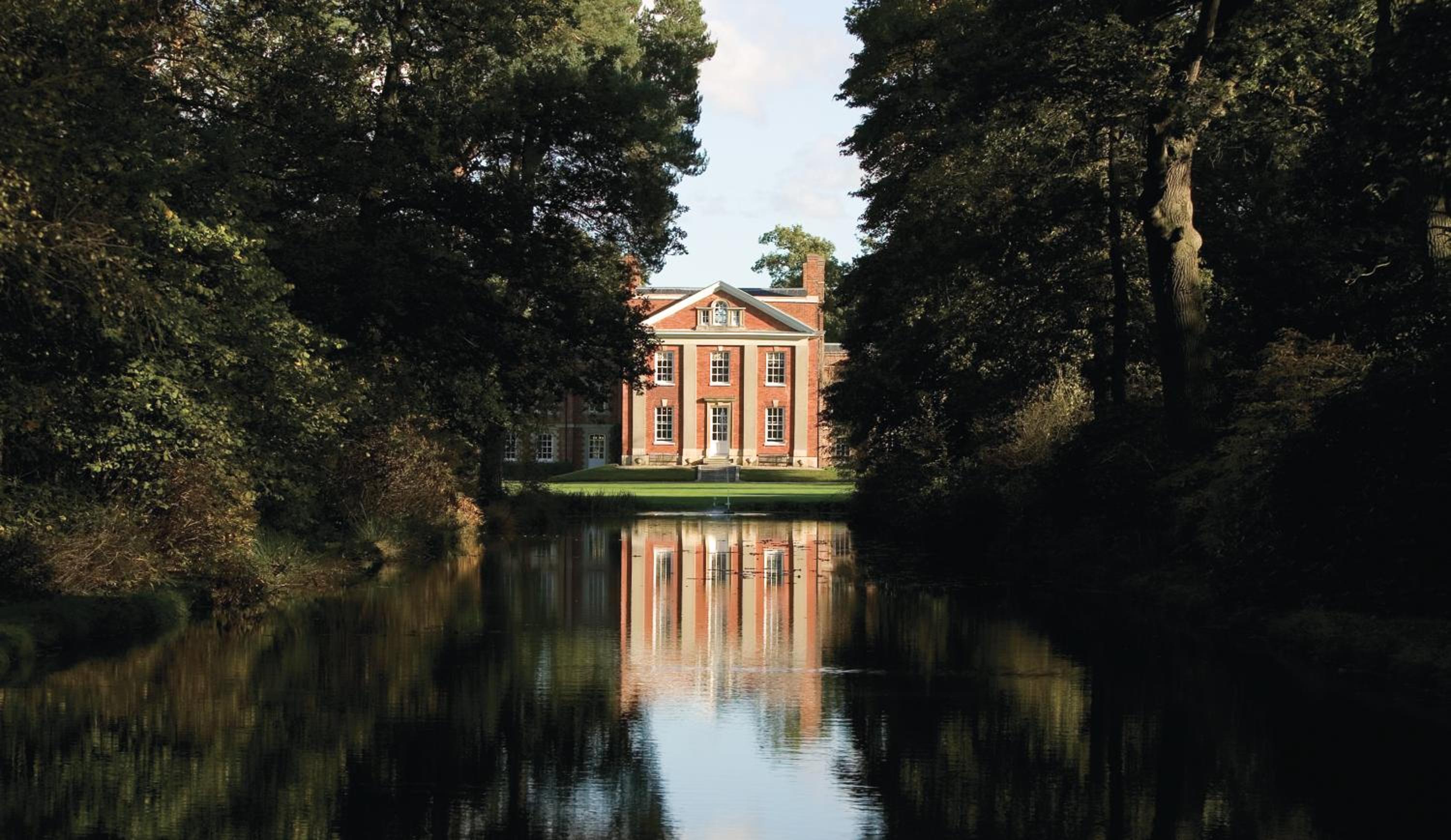 Hook Vacations - Warbrook House Heritage Hotel - Property Image 1