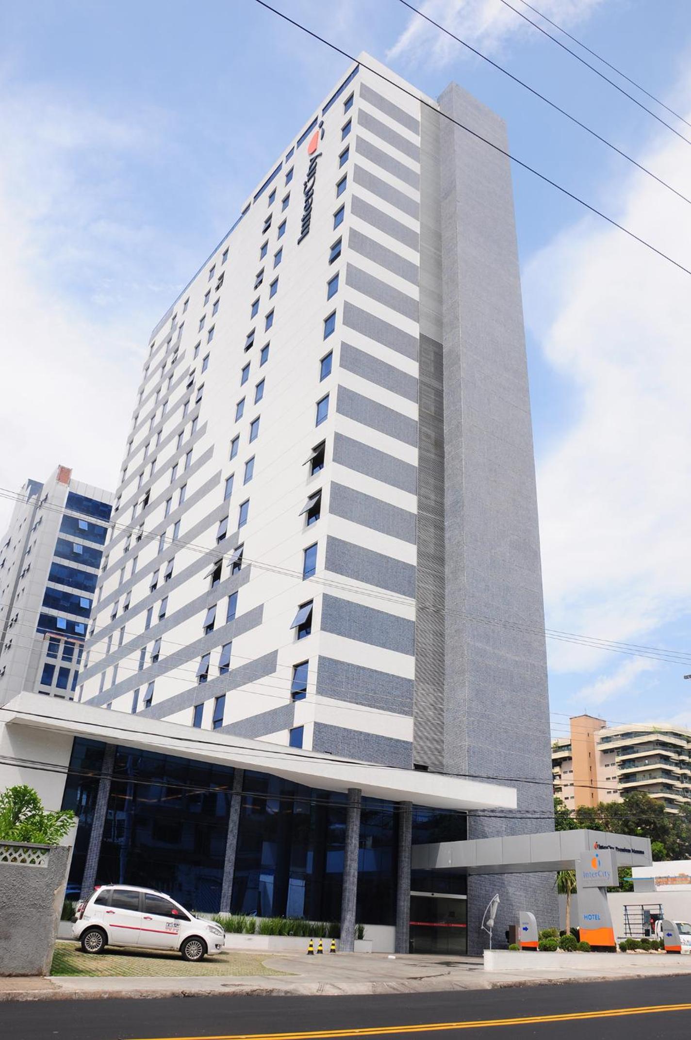 Hotel Intercity Manaus - Image 1