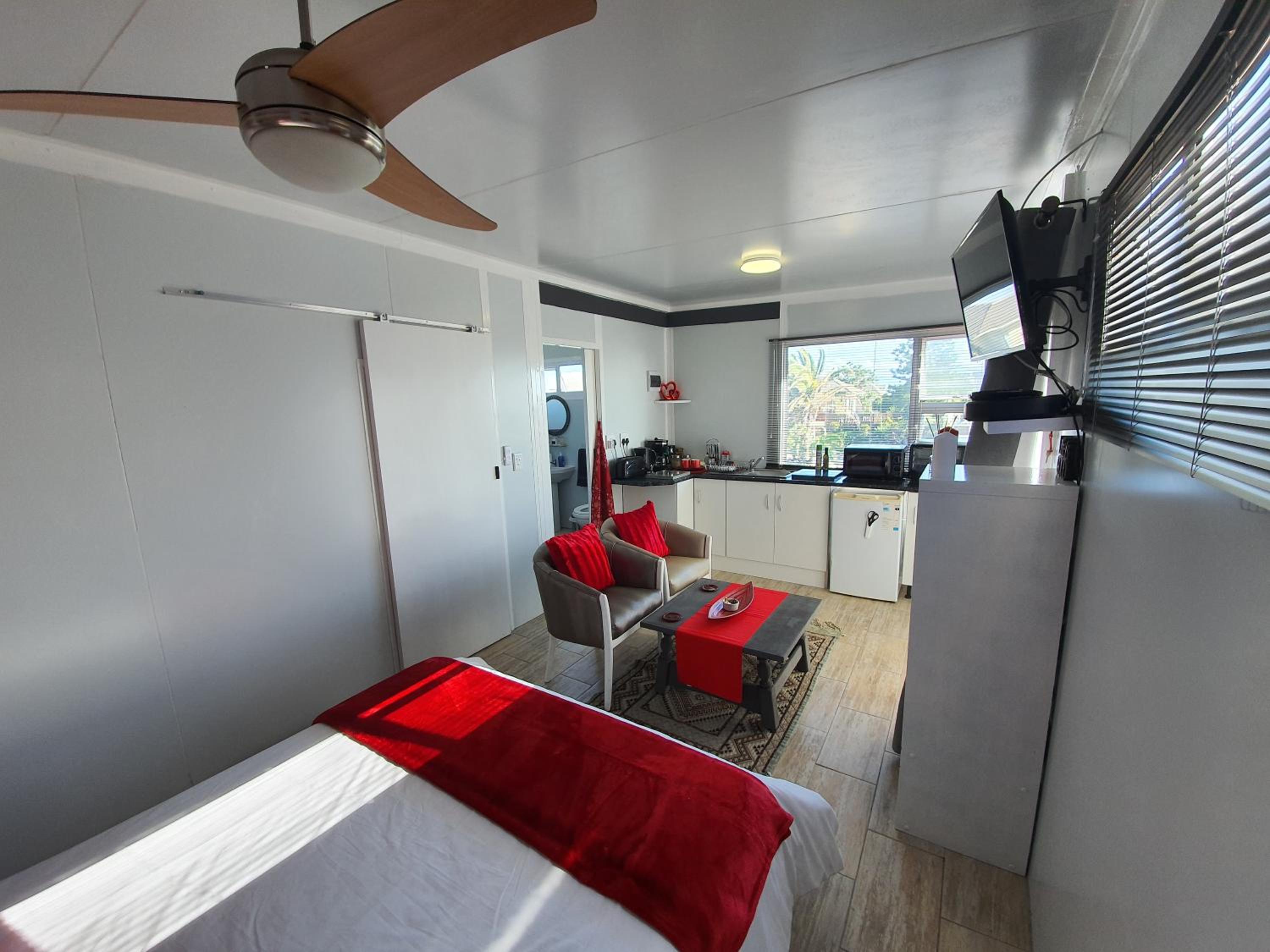 Atlantic Studio - Compact unit with Sea Views