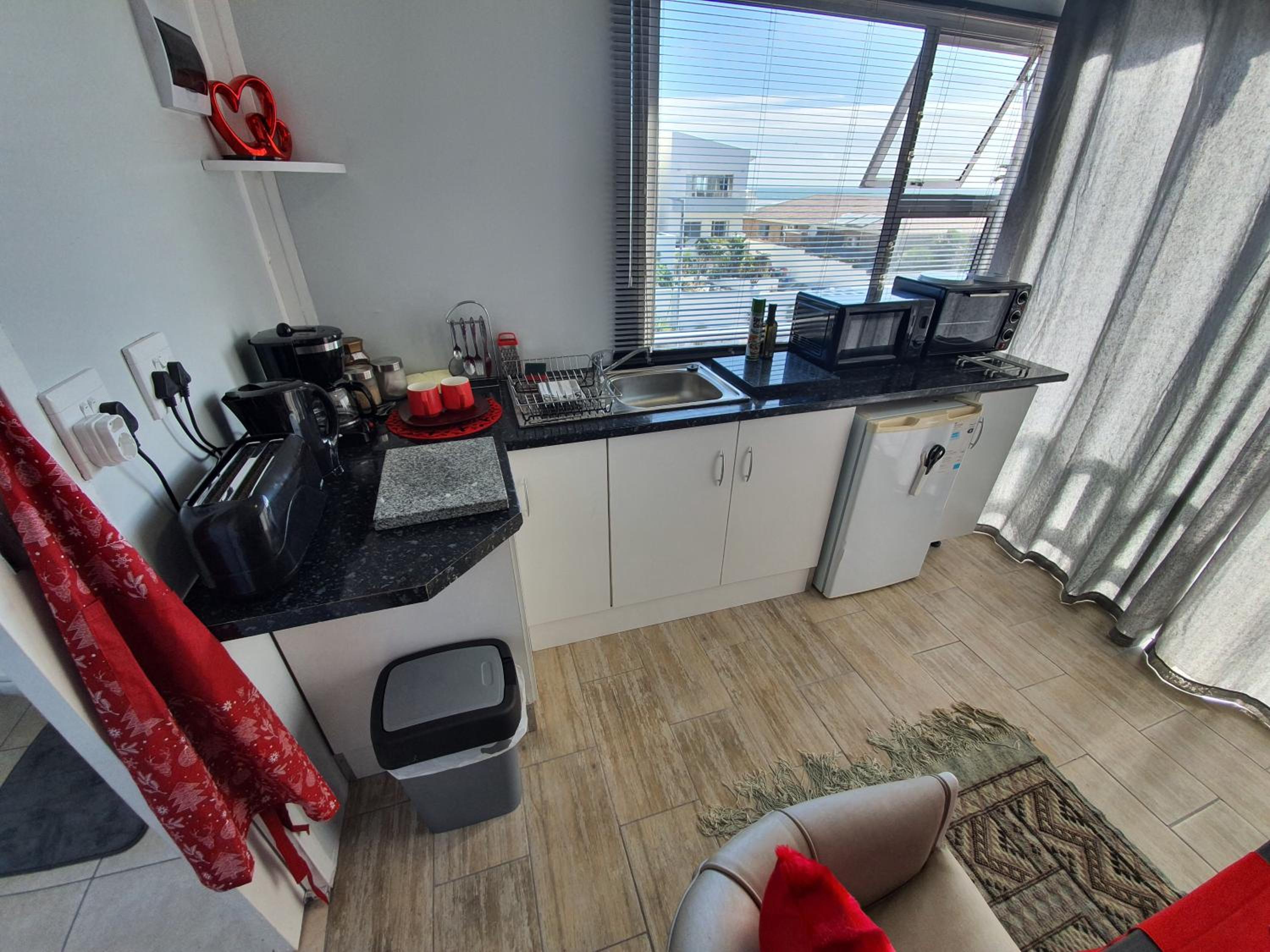 Atlantic Studio - Compact unit with Sea Views, photo 28