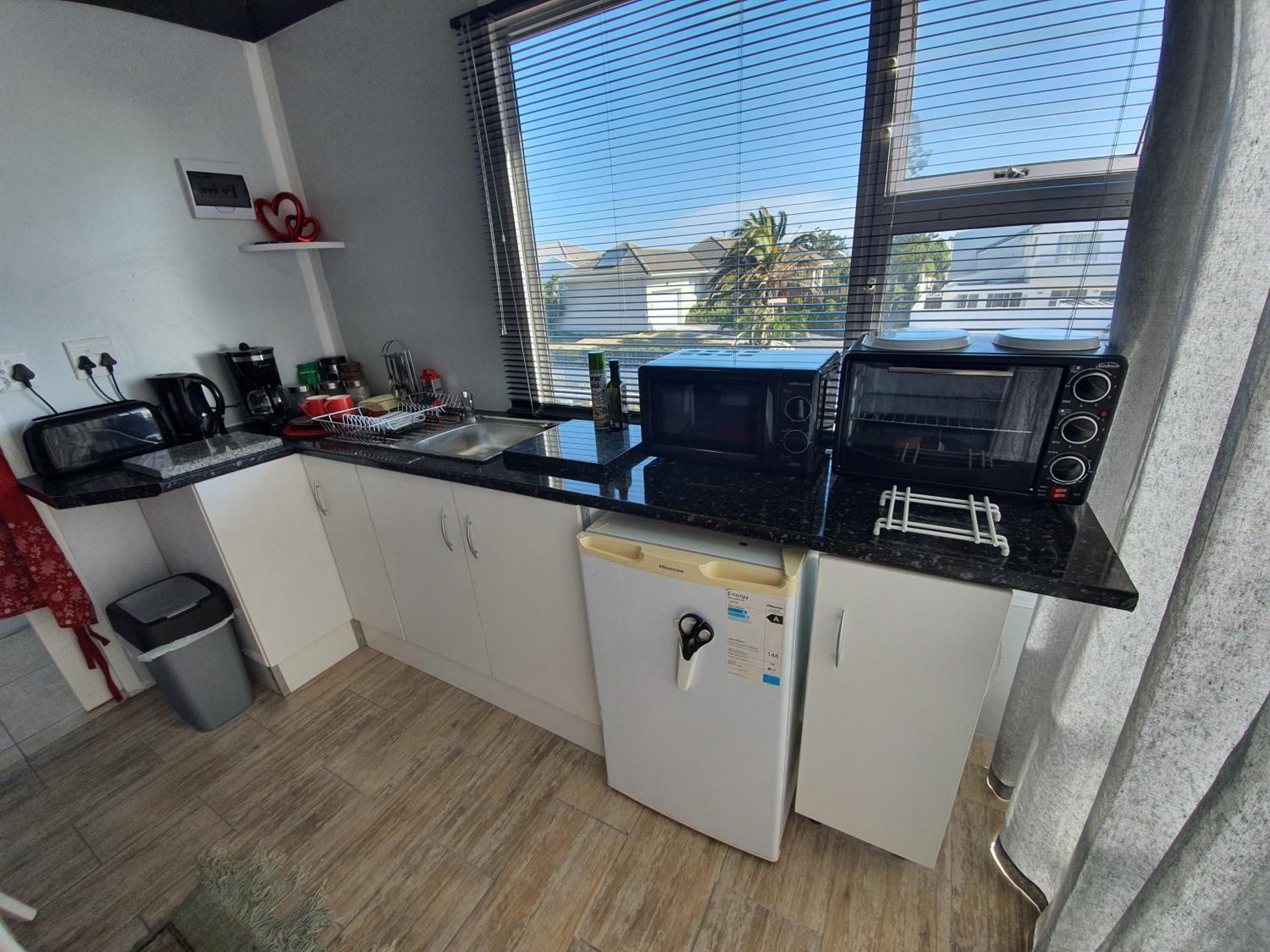 Atlantic Studio - Compact unit with Sea Views, photo 11